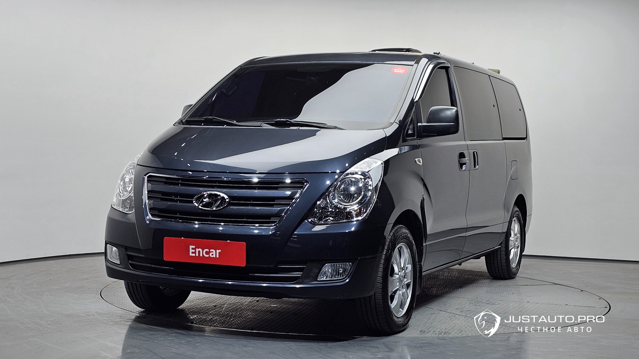 Автомобиль Hyundai Starex