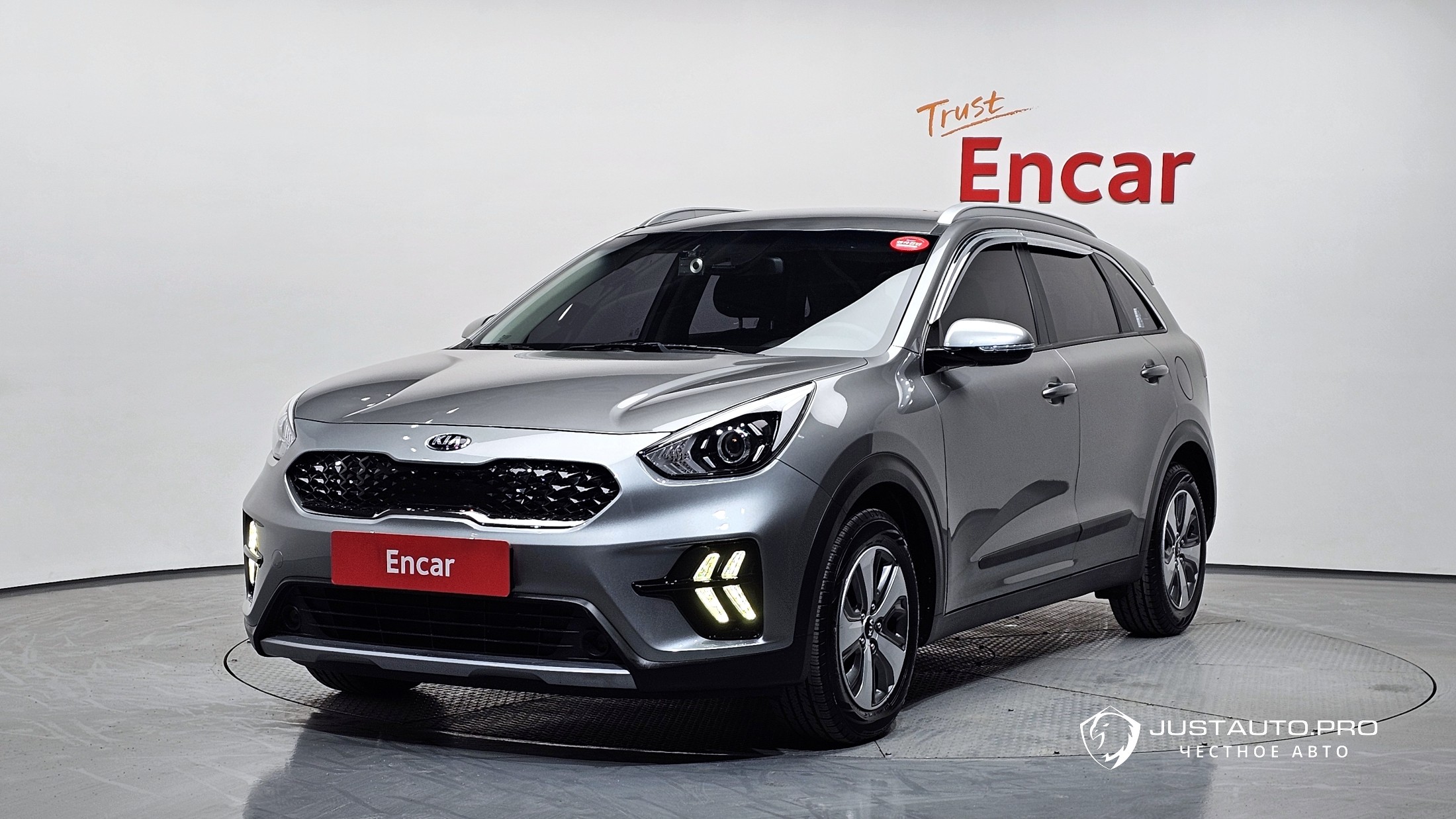 Автомобиль Kia Niro