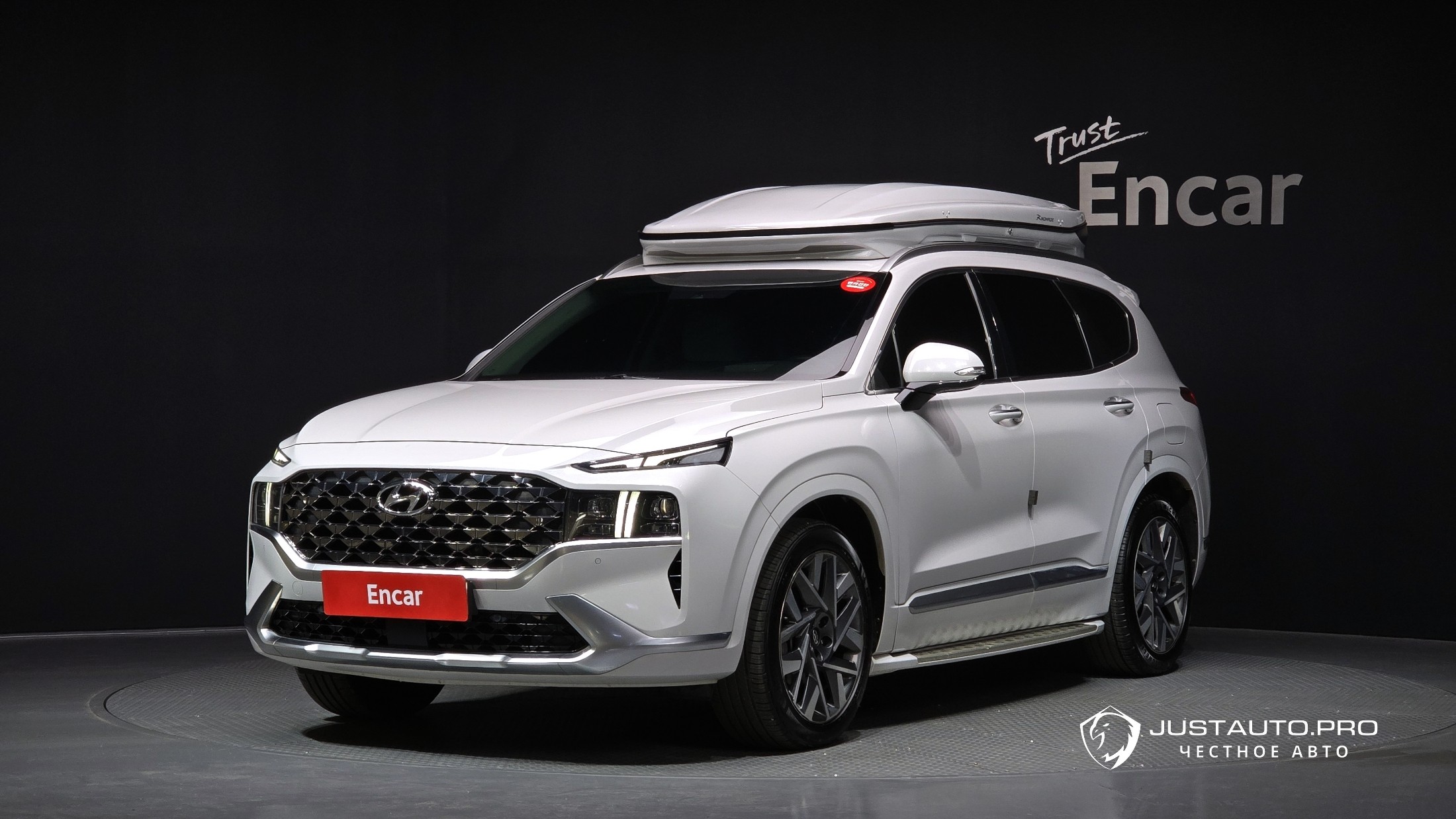 Автомобиль Hyundai Santafe