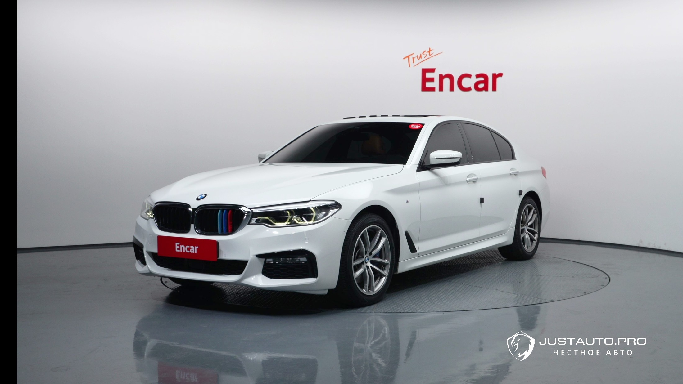 Автомобиль BMW 5-Series