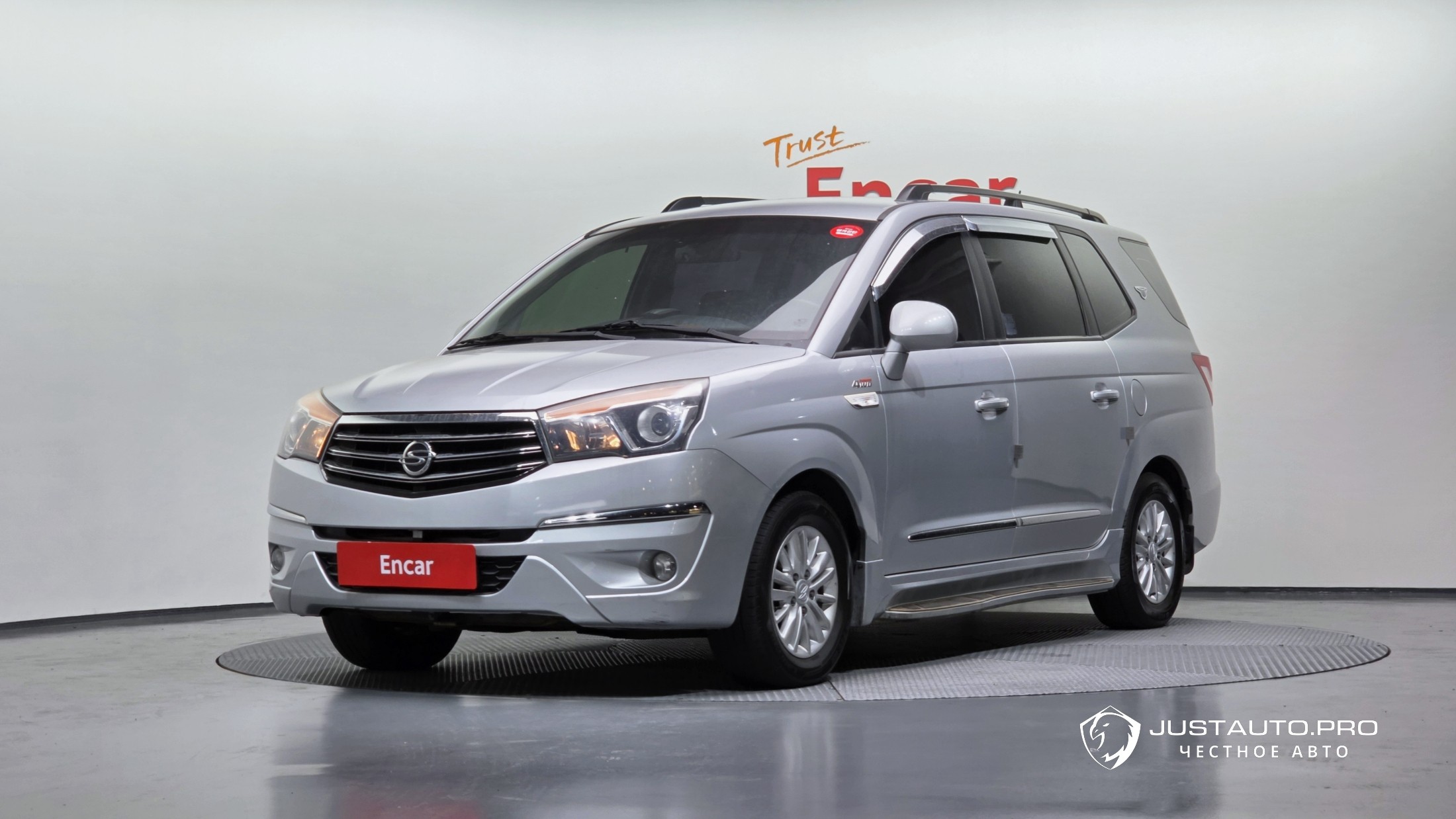Автомобиль KG_Mobility_Ssangyong KORANDO