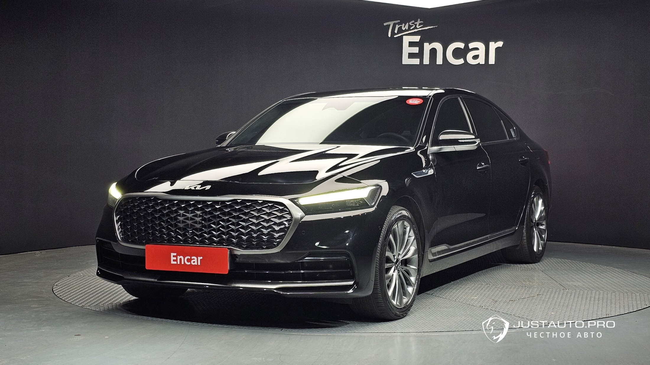 Автомобиль Kia K9
