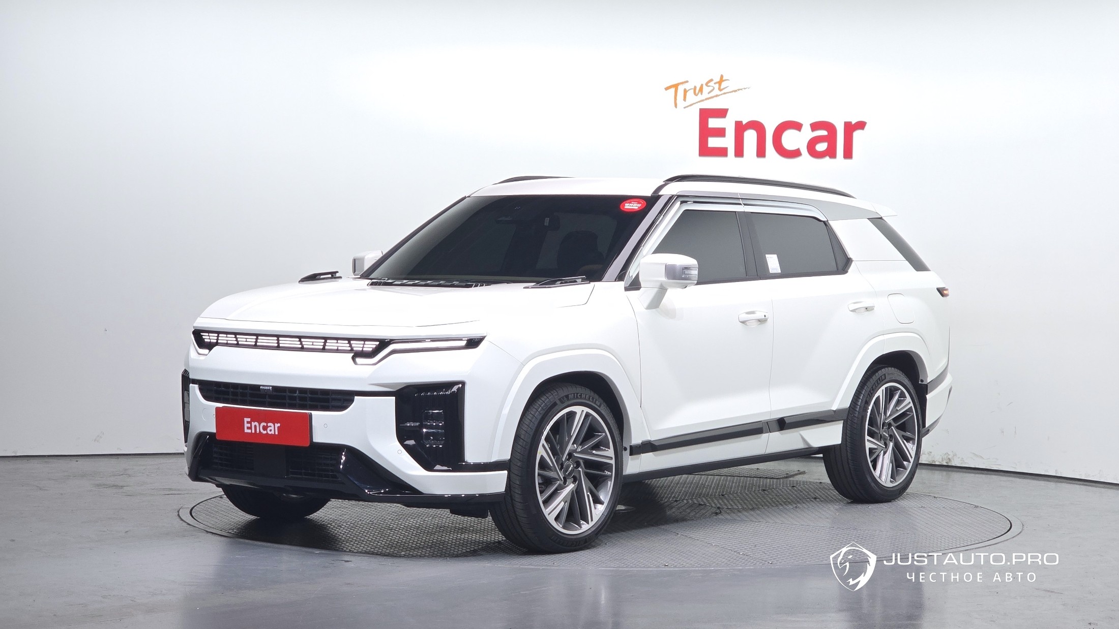 Автомобиль KG_Mobility_Ssangyong Actyon