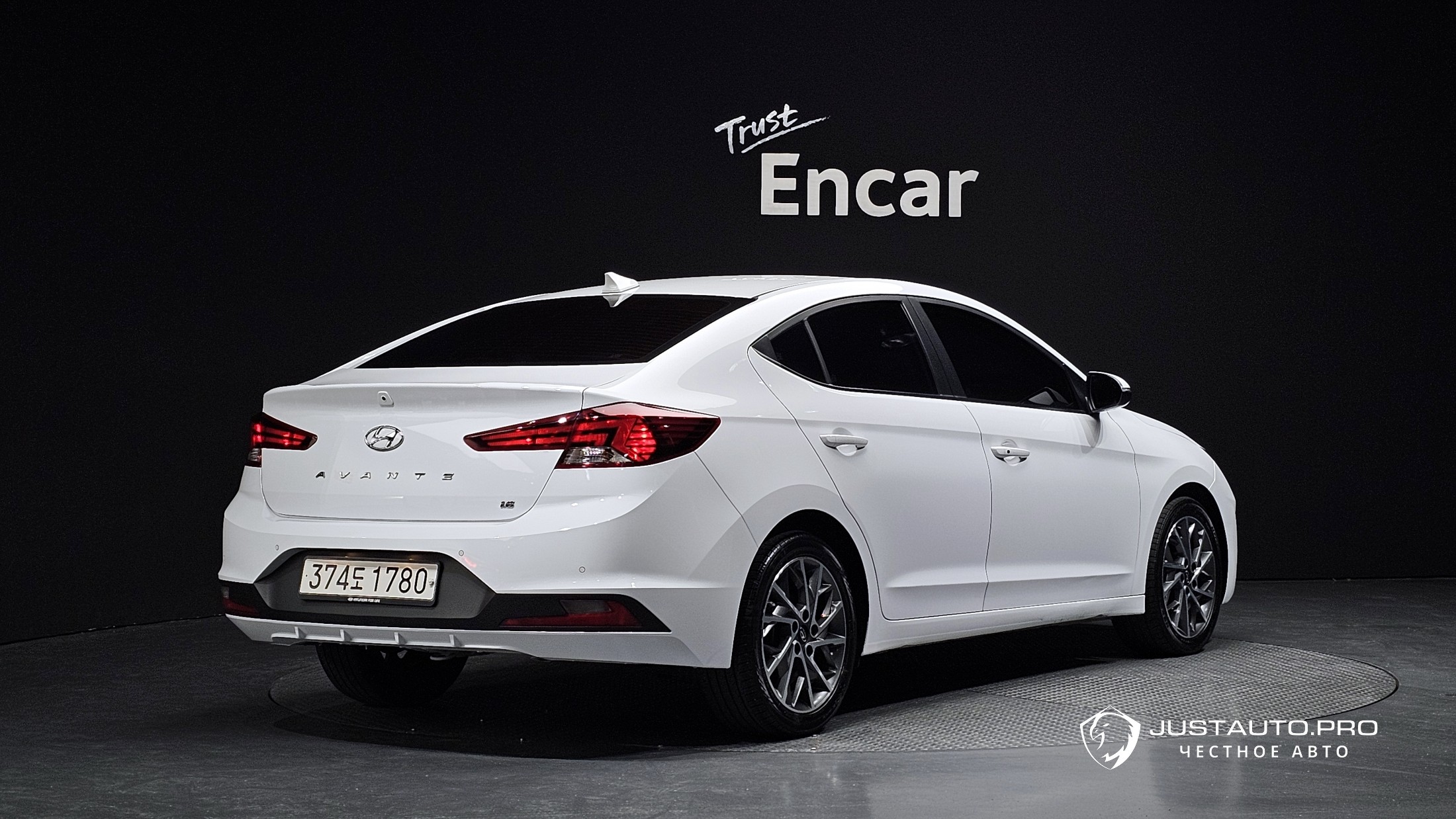 Автомобиль Hyundai AVANTE
