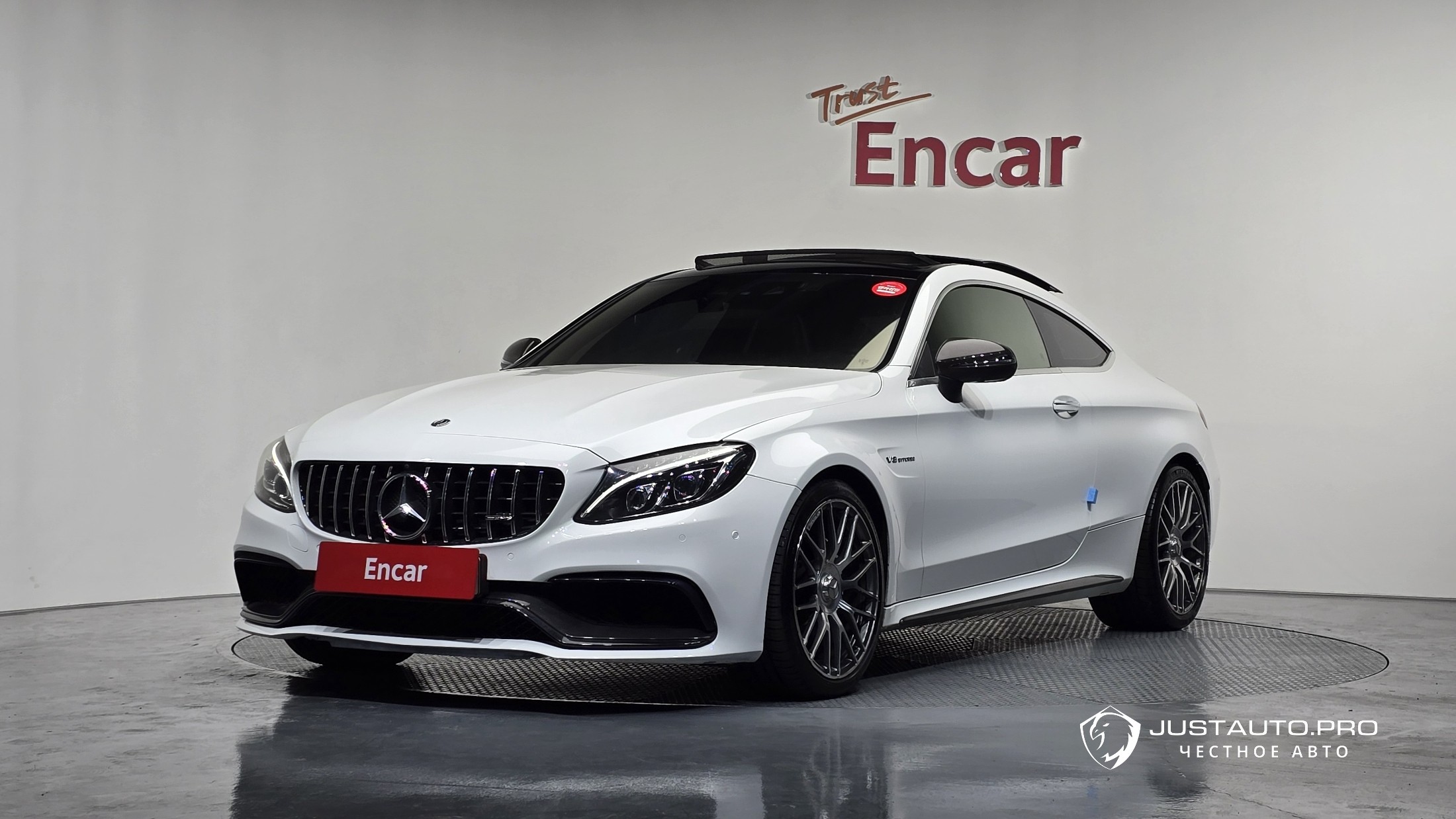 Автомобиль Mercedes-Benz C-Class