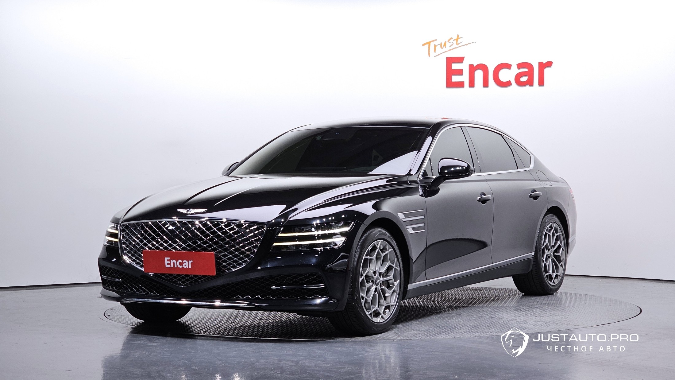 Автомобиль Genesis G80