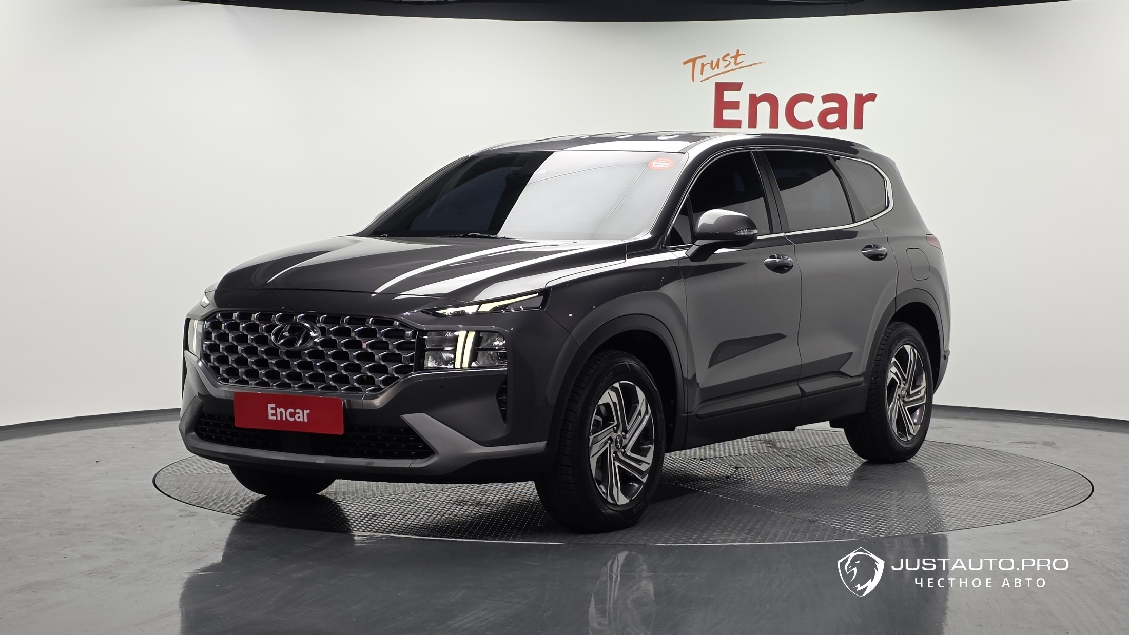 Автомобиль Hyundai Santafe
