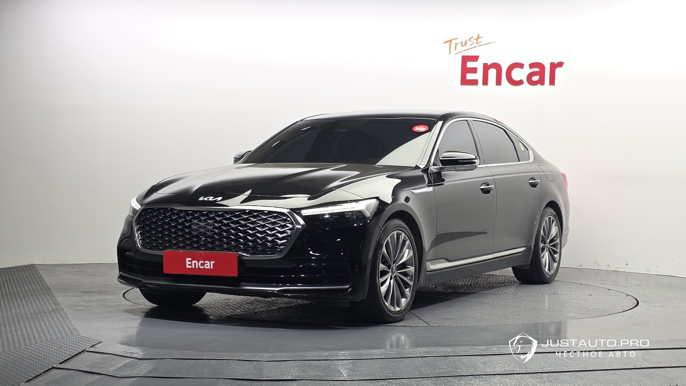Автомобиль Kia K9
