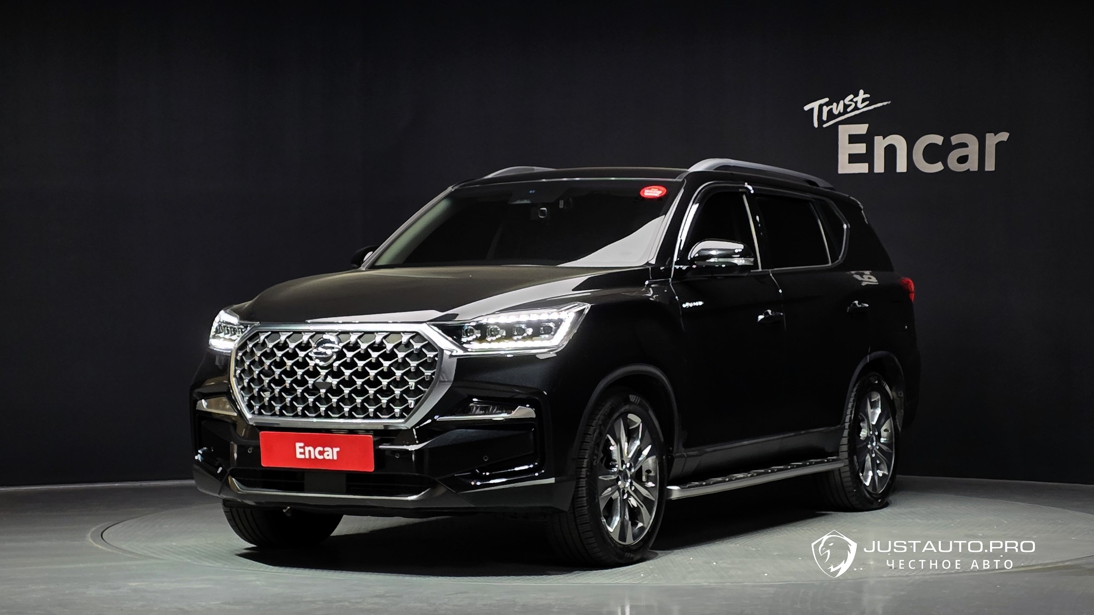 Автомобиль KG_Mobility_Ssangyong Rexton