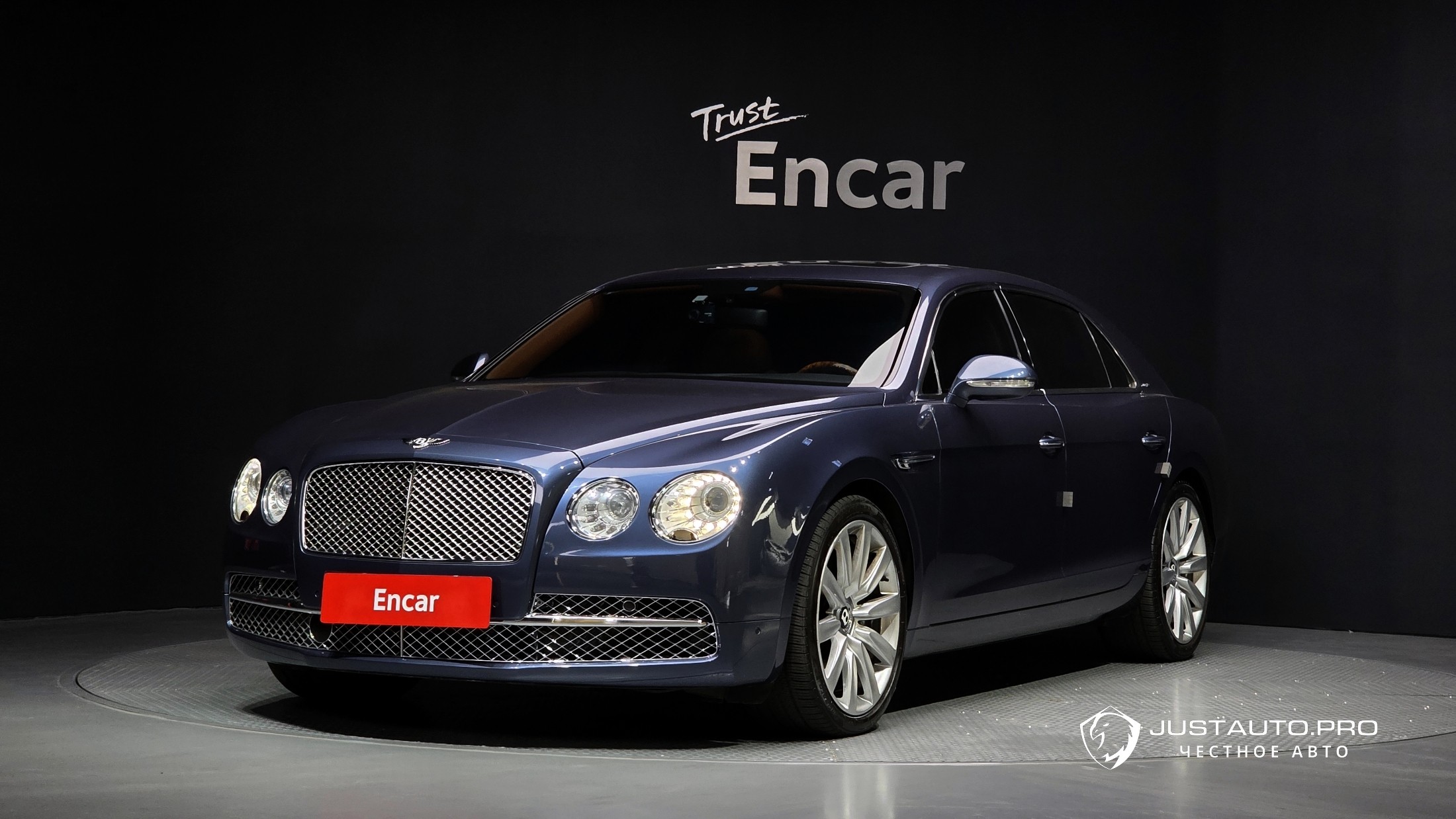 Автомобиль Bentley Flying Spur