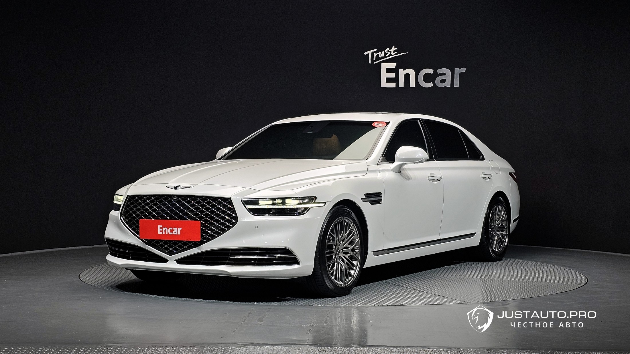 Автомобиль Genesis G90