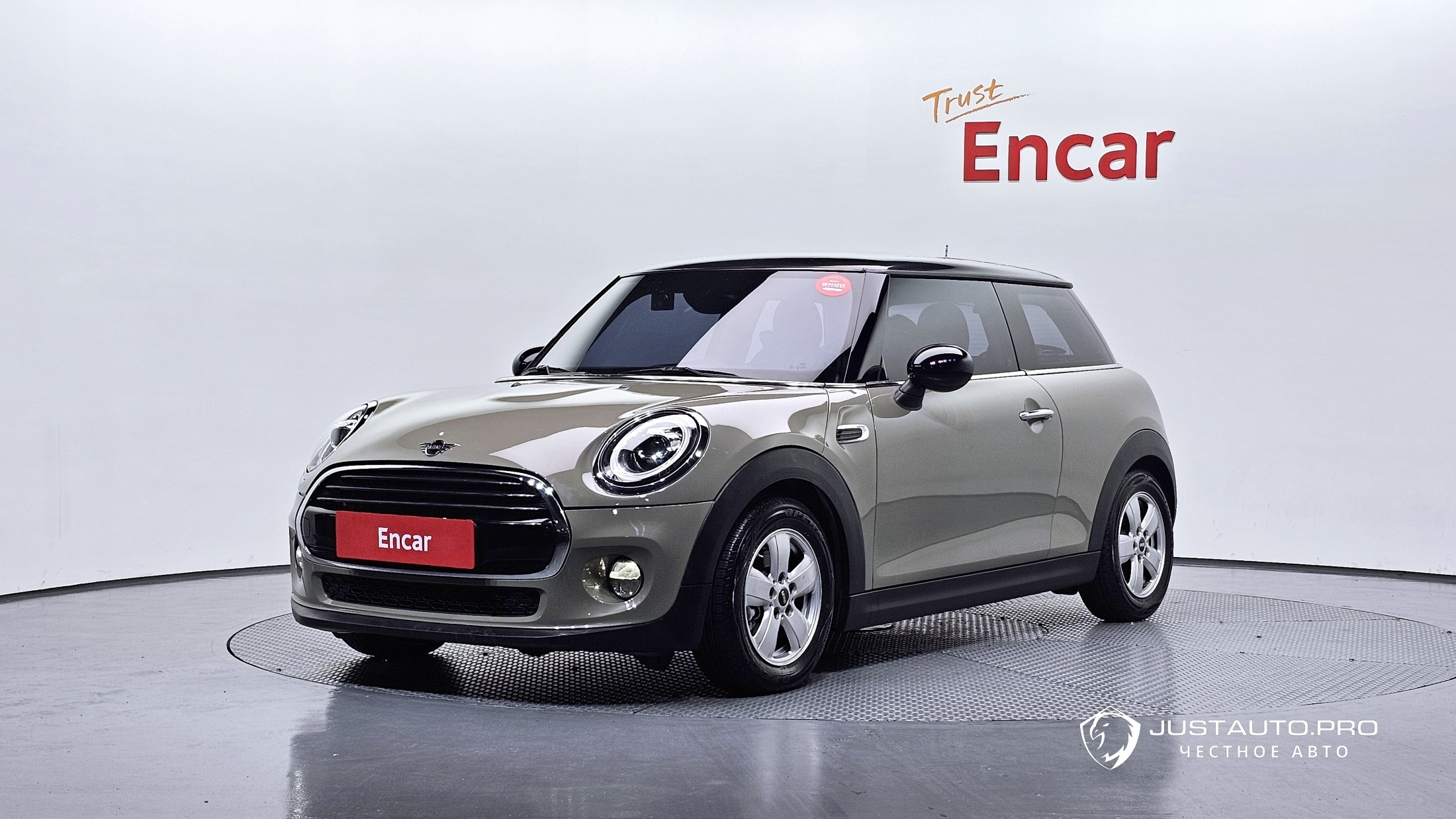 Автомобиль Mini Cooper