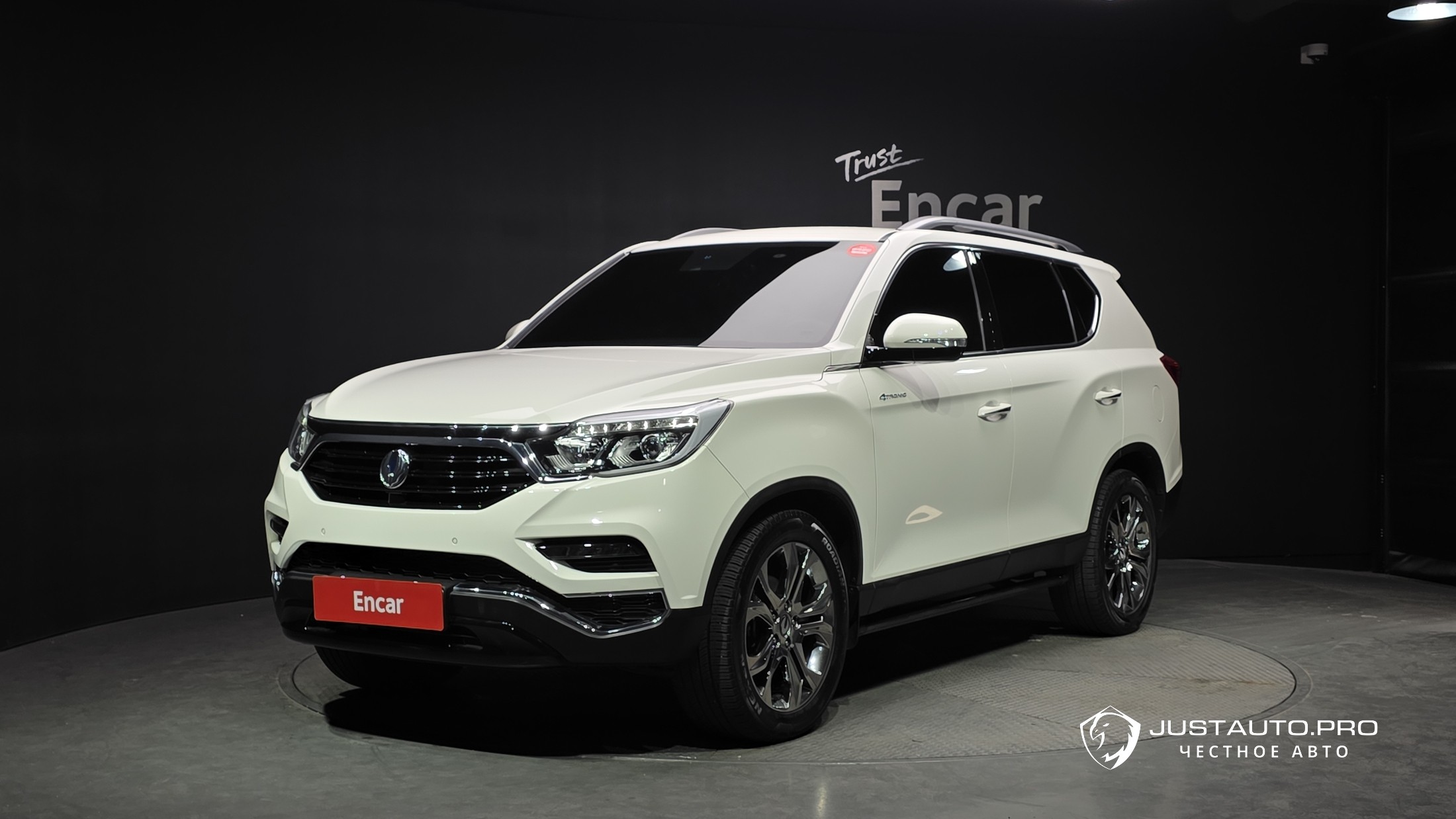 Автомобиль KG_Mobility_Ssangyong Rexton