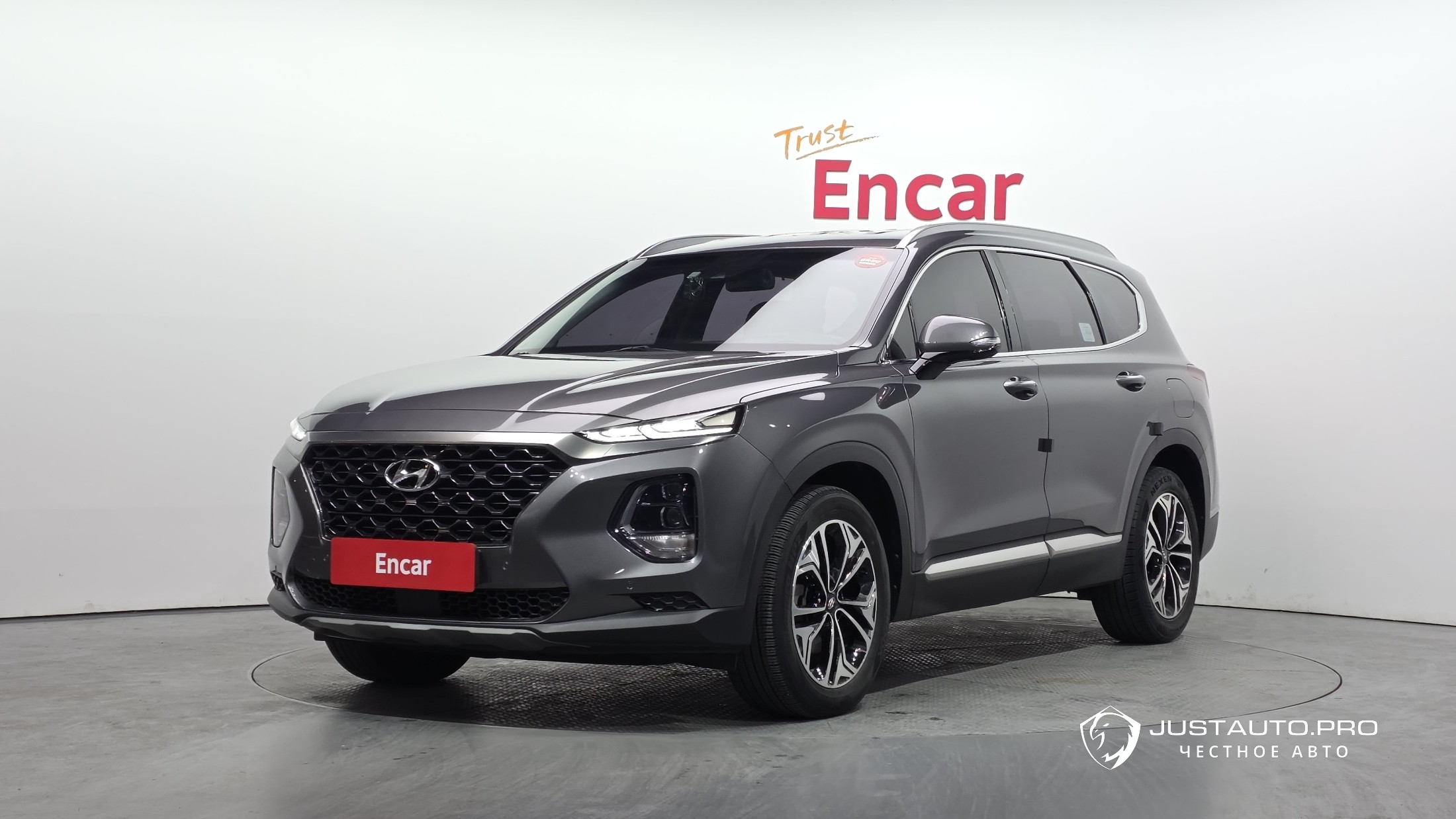 Автомобиль Hyundai Santafe