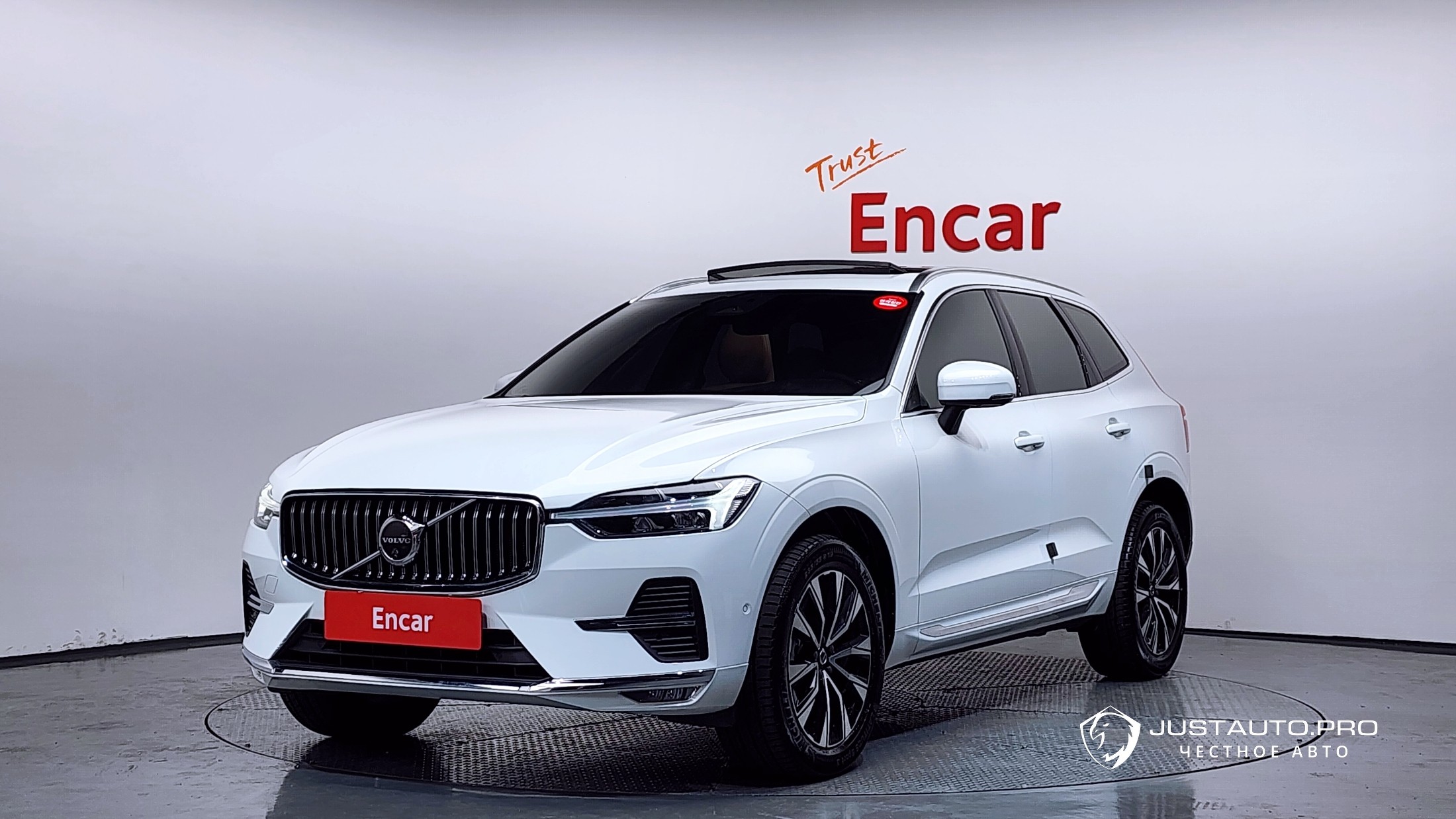 Автомобиль Volvo XC60