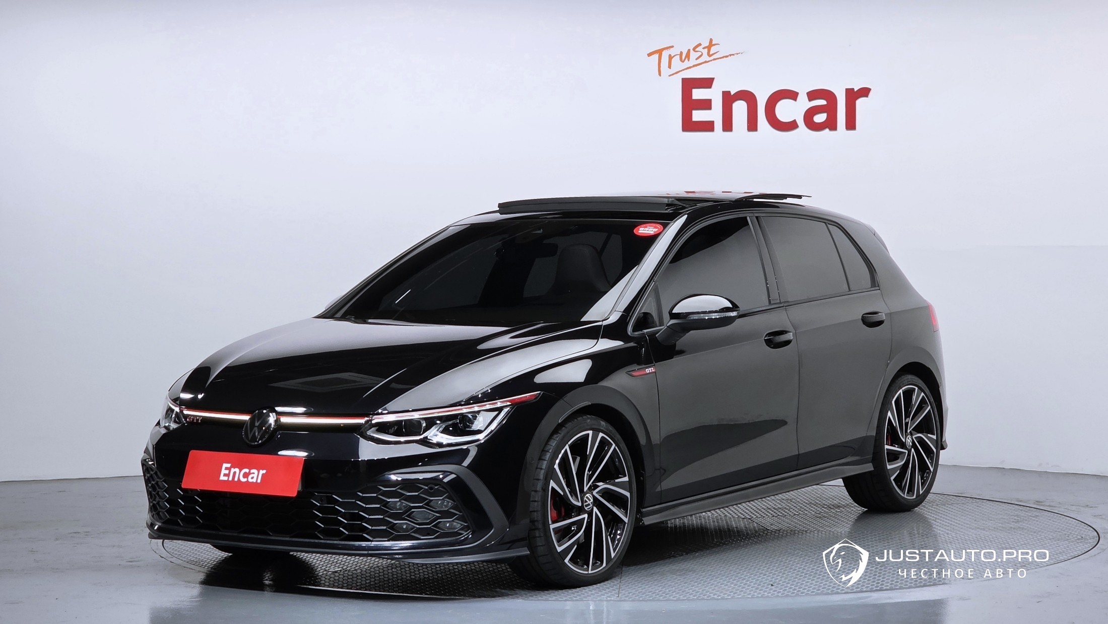 Автомобиль Volkswagen Golf