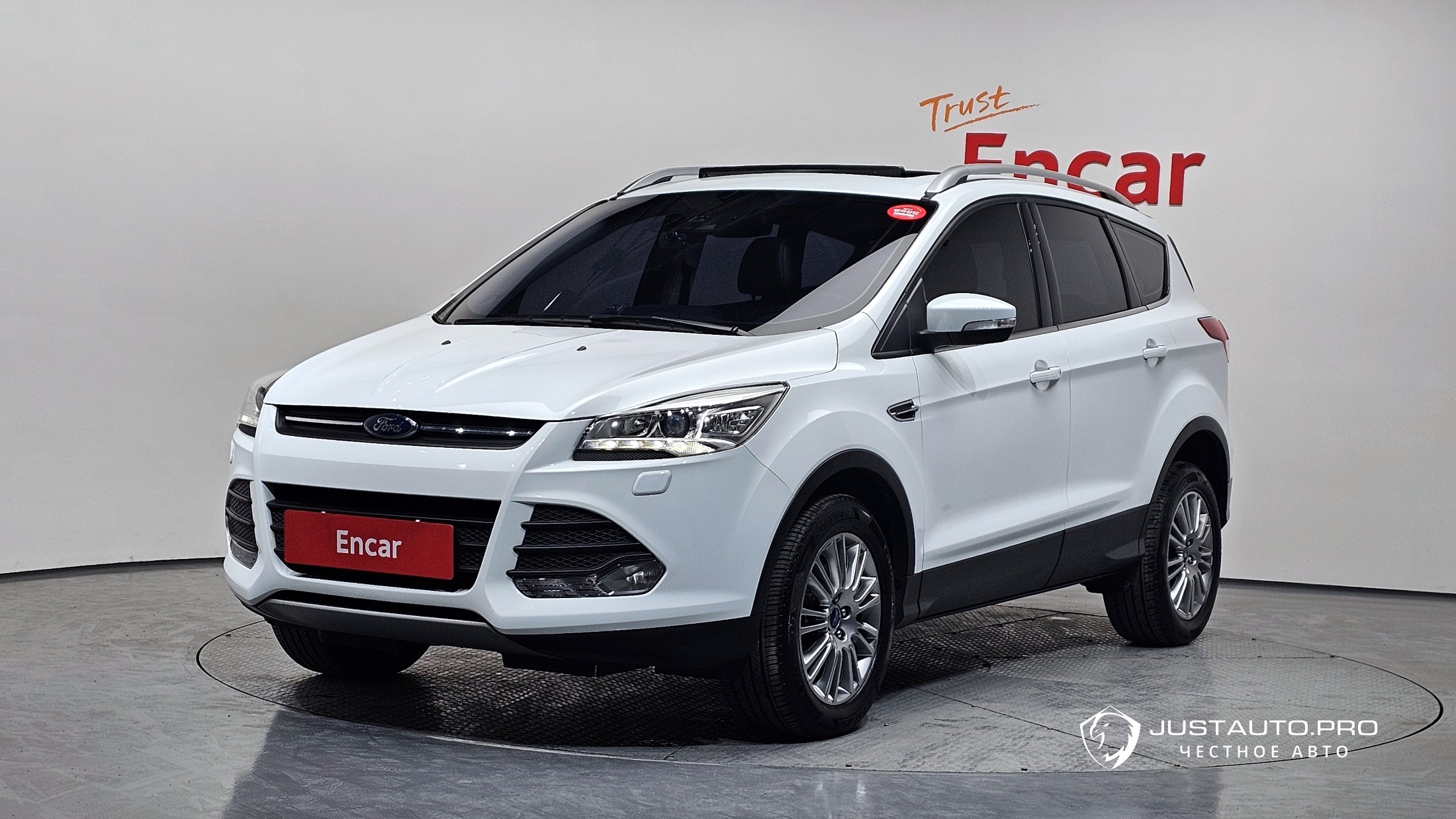 Автомобиль Ford Kuga