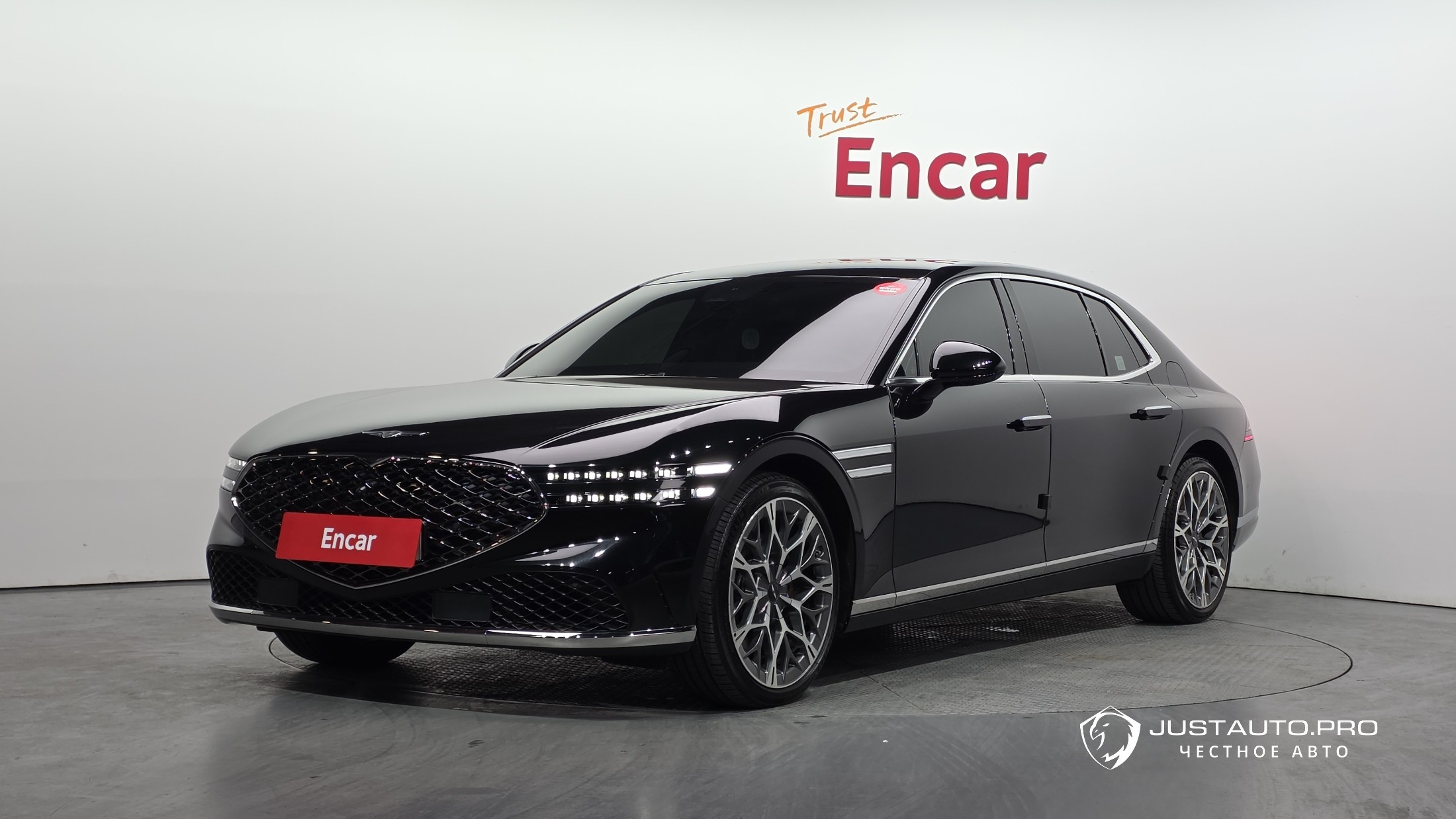 Автомобиль Genesis G90