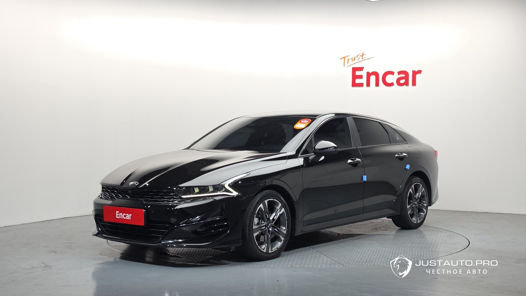 Автомобиль Kia K5