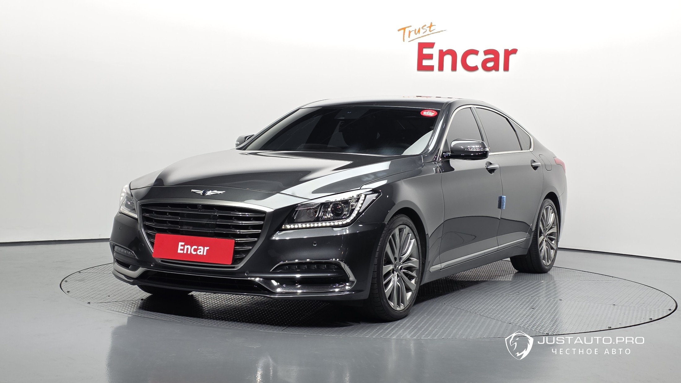 Автомобиль Genesis G80