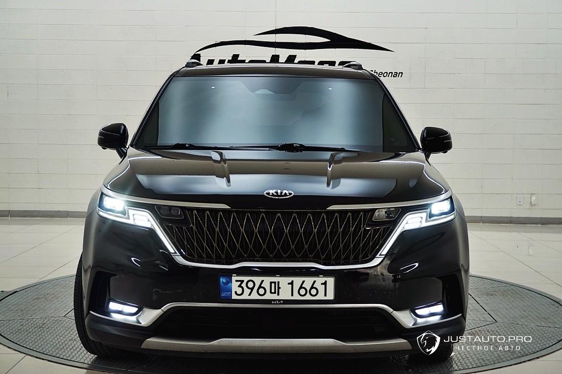 Автомобиль Kia Canival