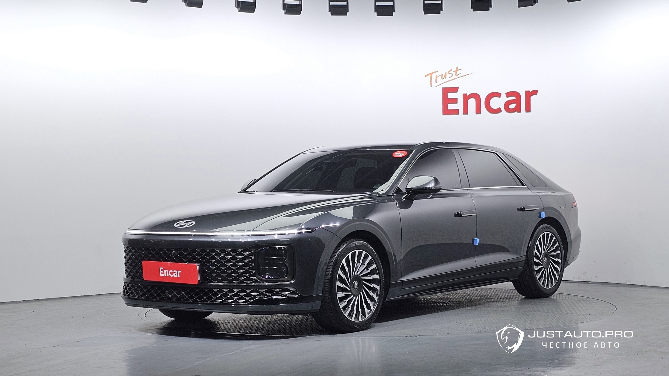 Автомобиль Hyundai Grandeur
