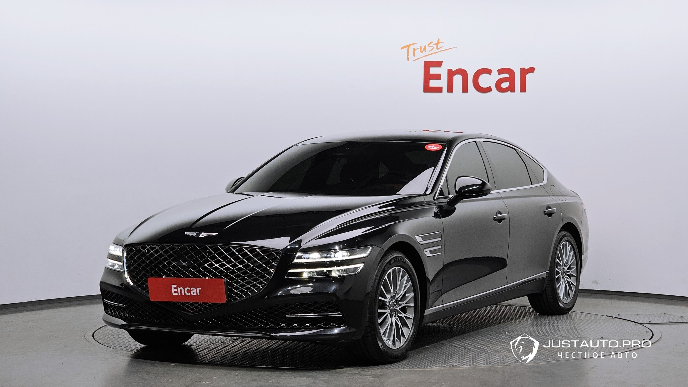 Автомобиль Genesis G80