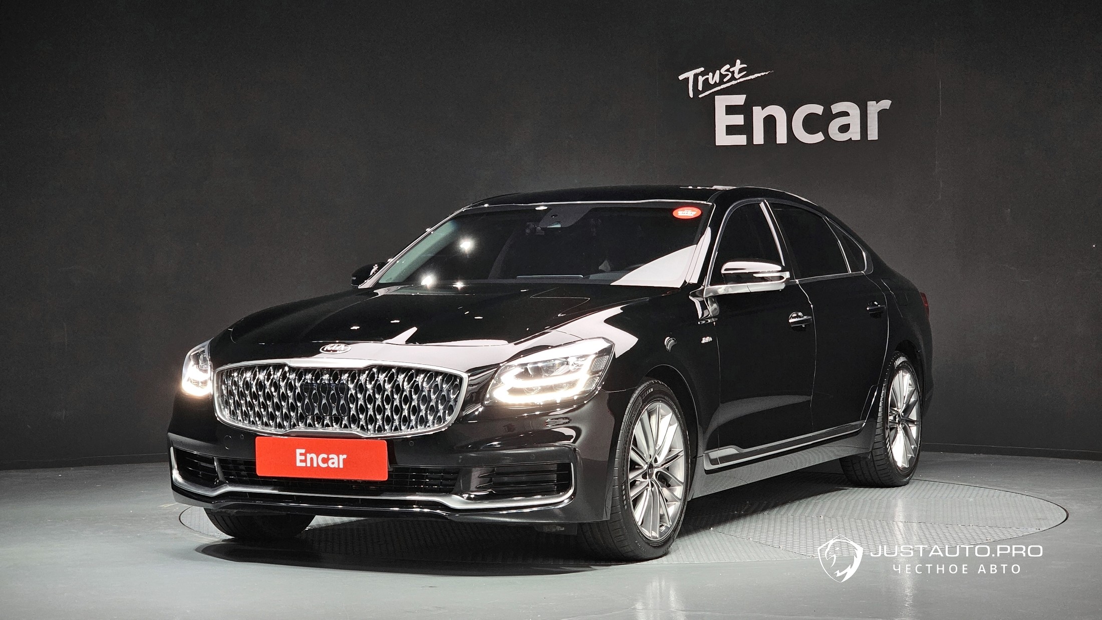 Автомобиль Kia K9