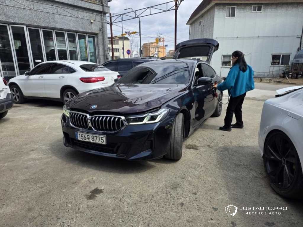 Автомобиль BMW Gran Turismo