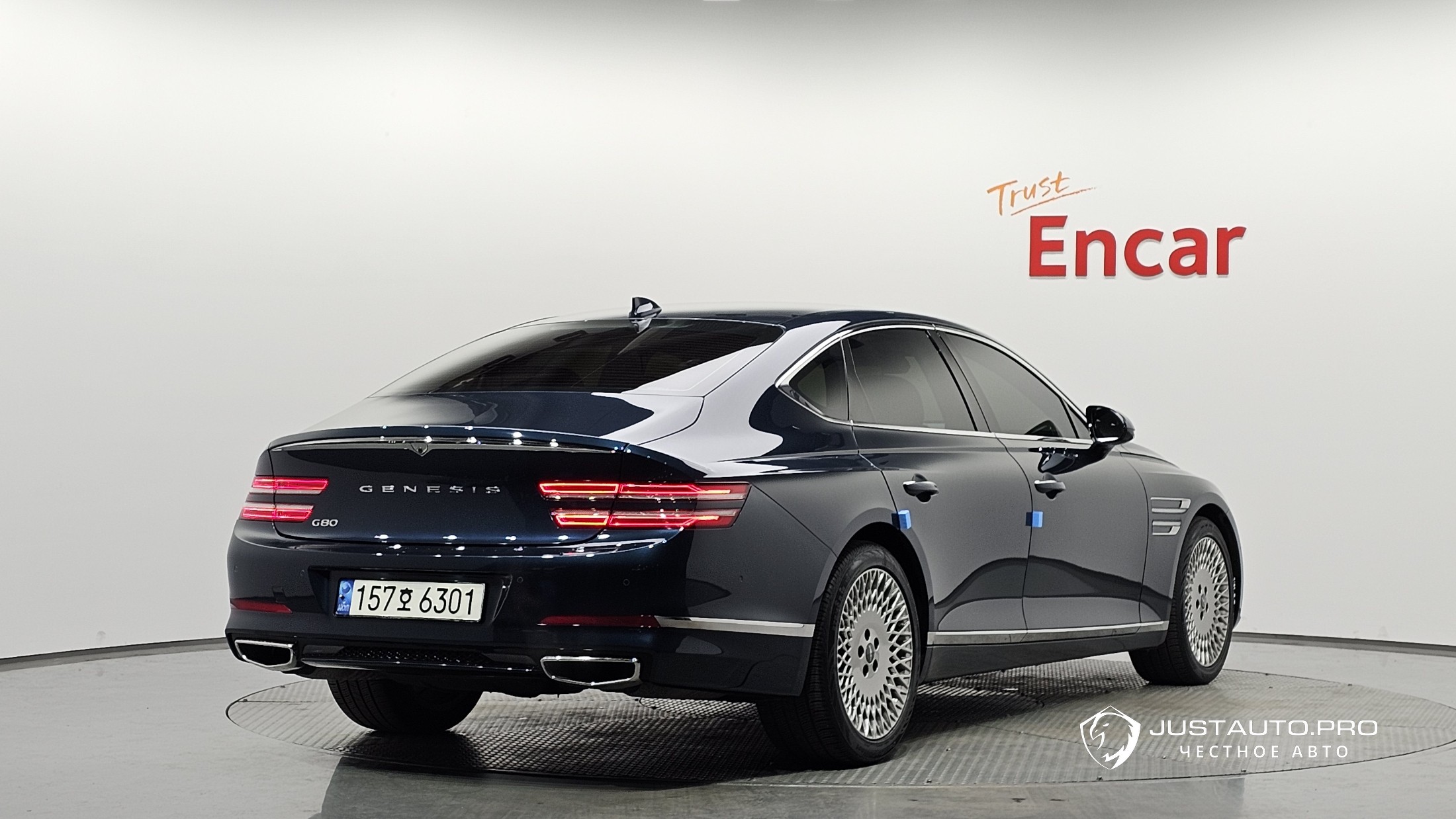 Автомобиль Genesis G80