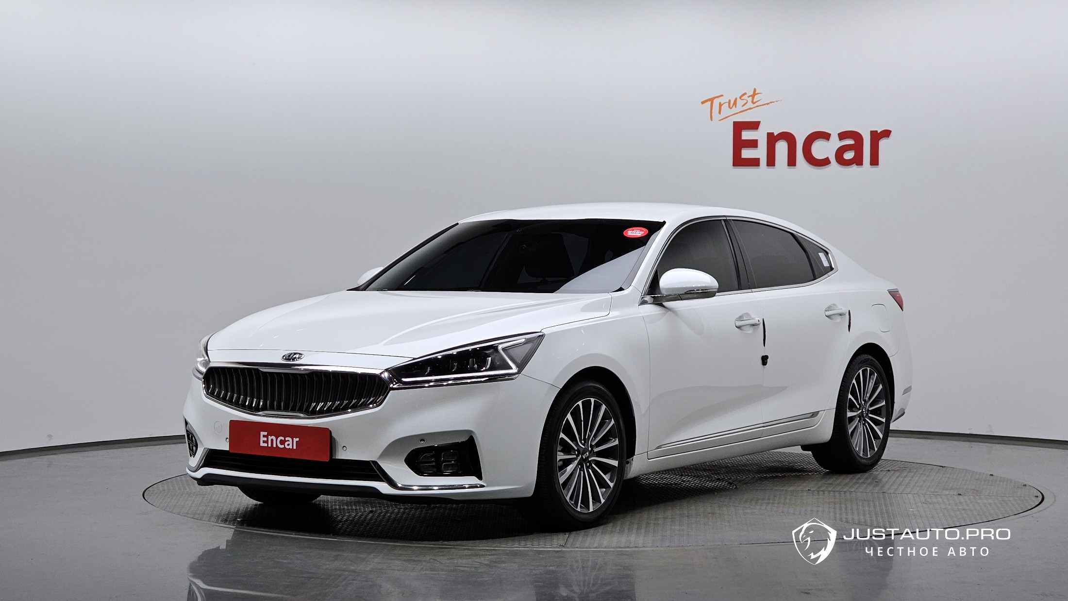 Автомобиль Kia K7