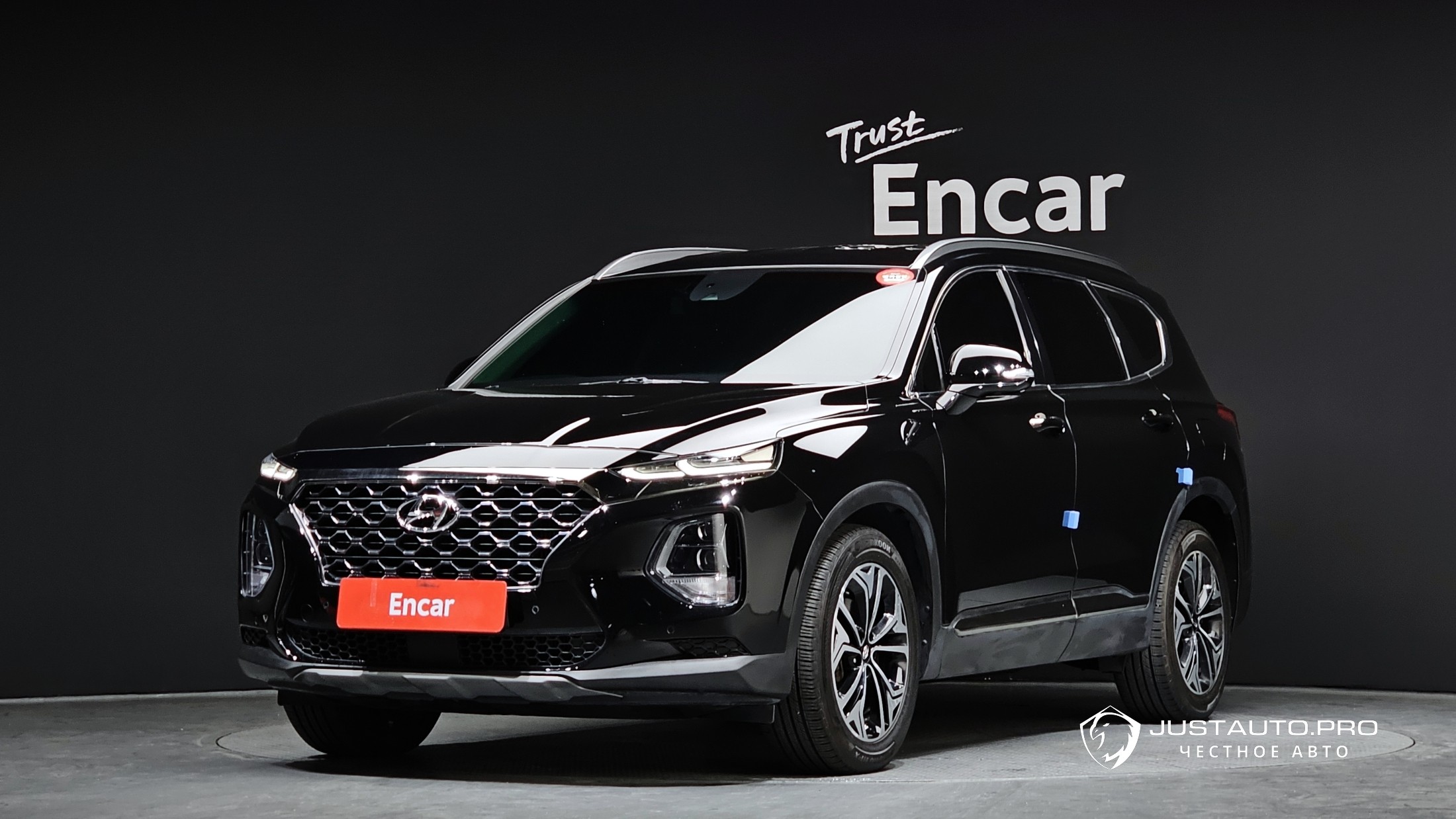 Автомобиль Hyundai Santafe