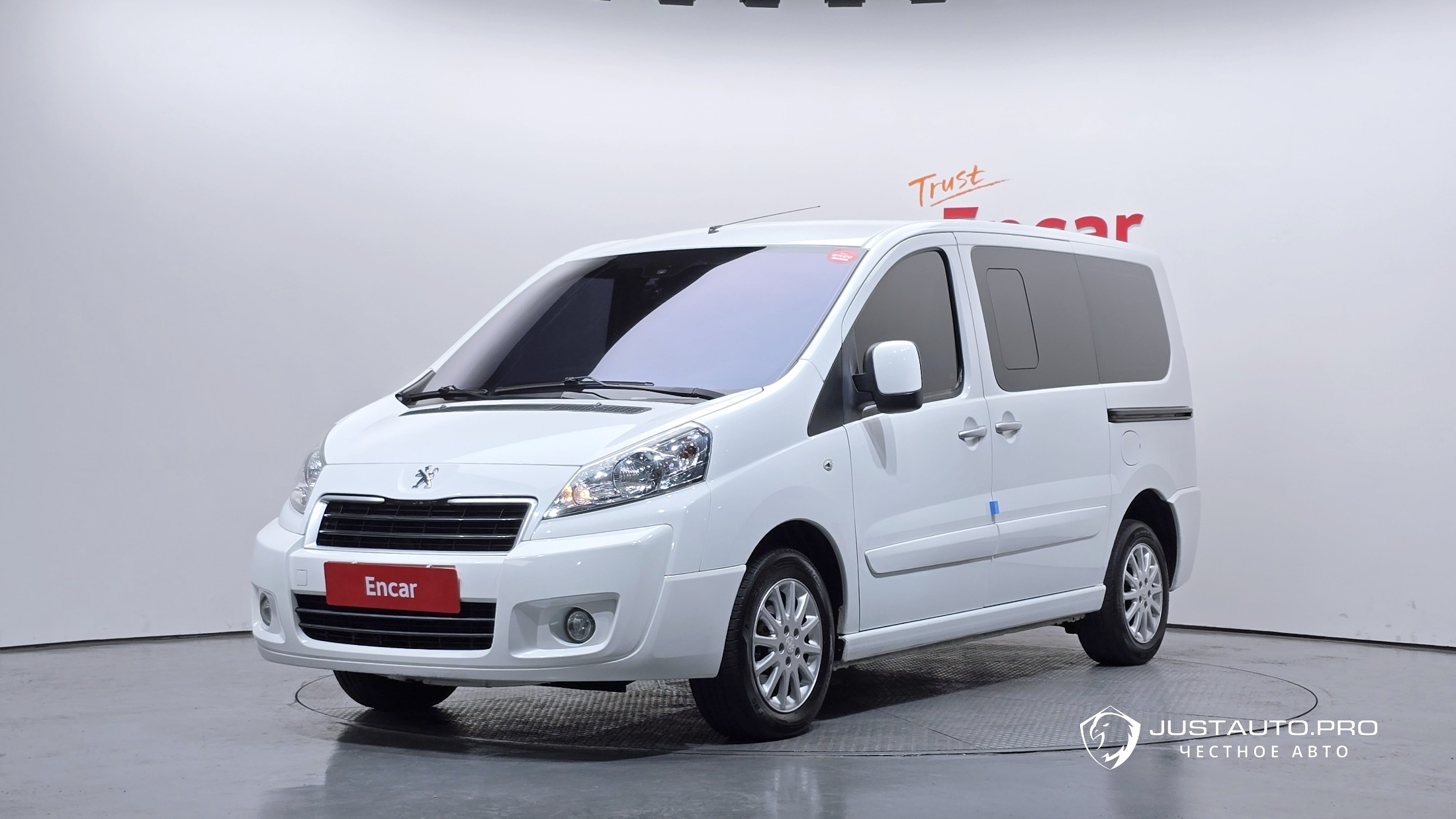 Автомобиль Peugeot Expert