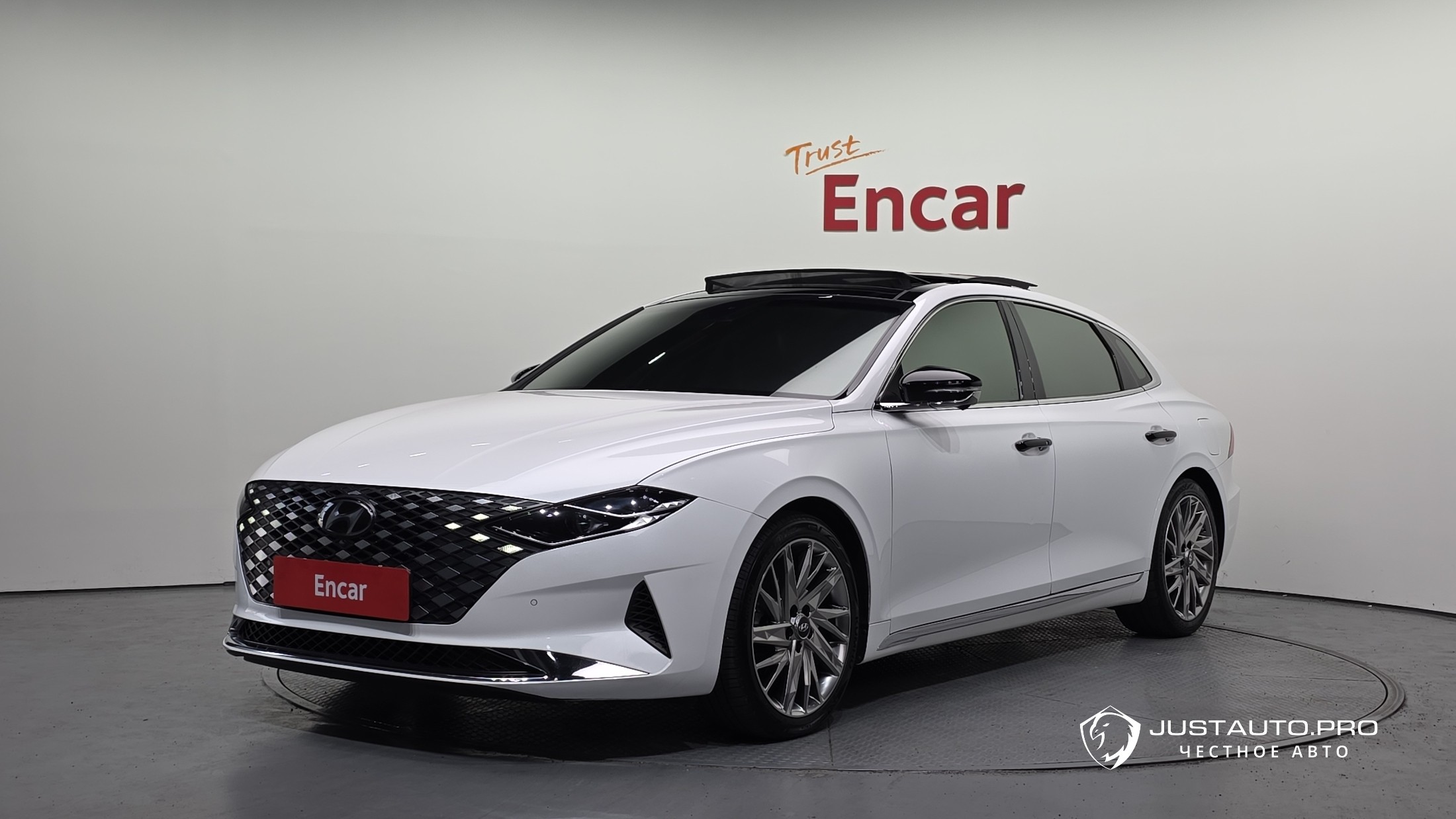 Автомобиль Hyundai Grandeur