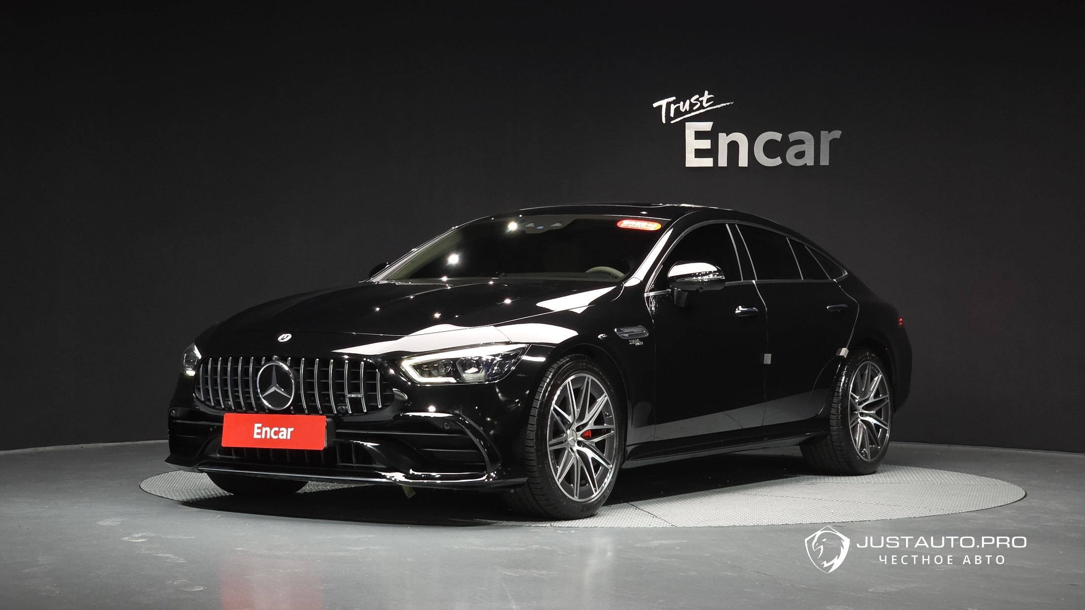 Автомобиль Mercedes-Benz AMG GT