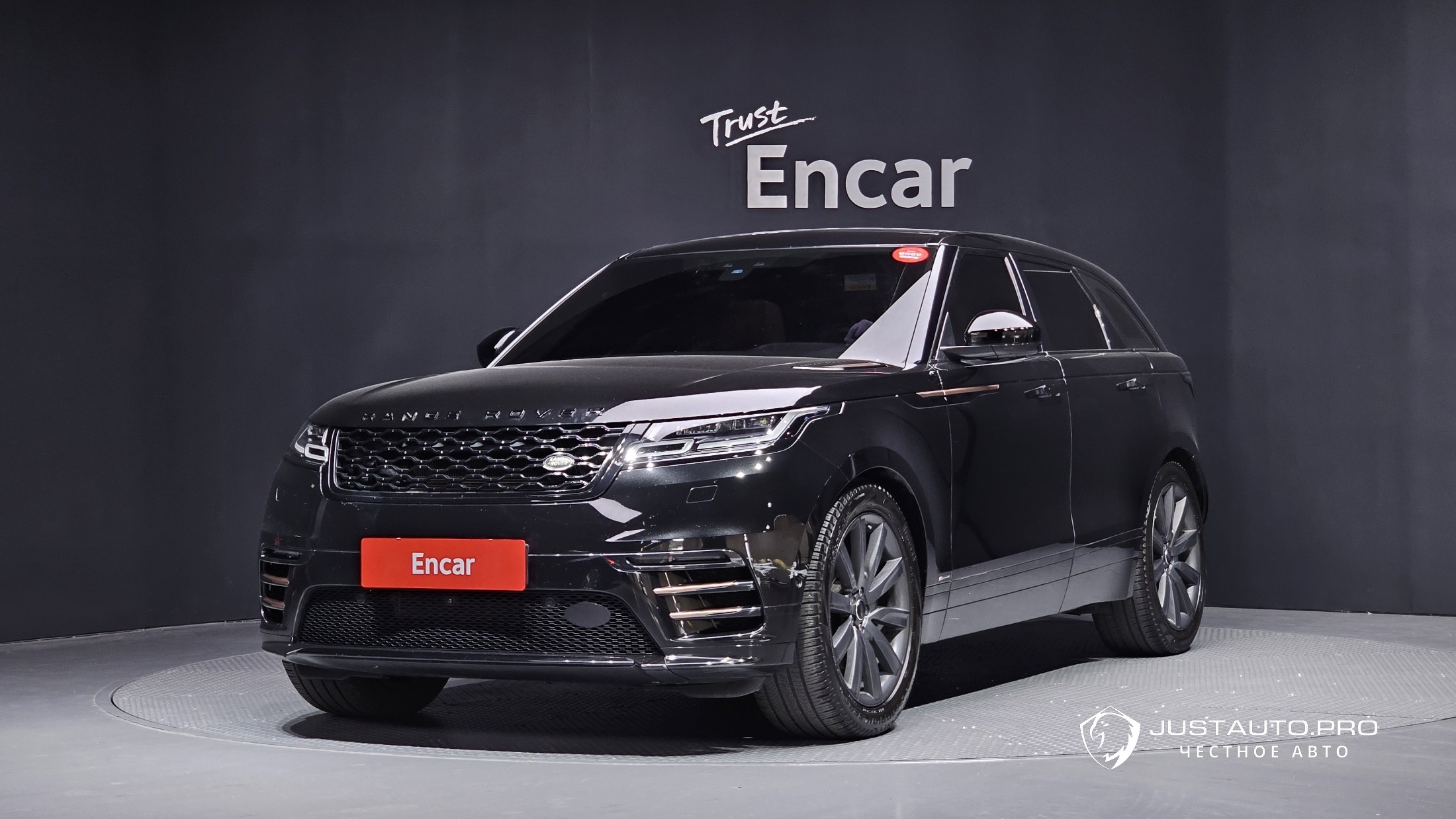 Автомобиль Land Rover Range Rover Velar