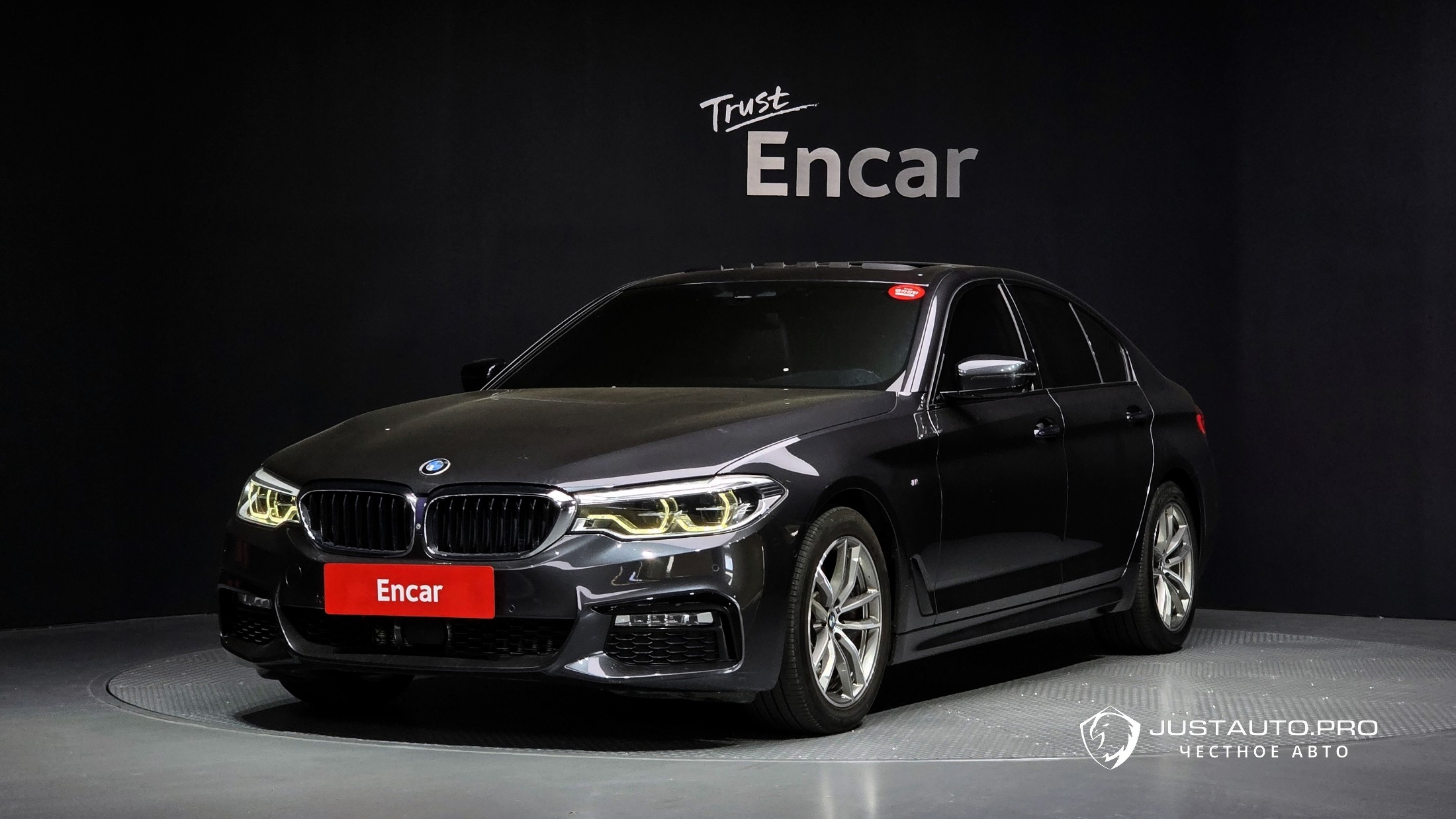 Автомобиль BMW 5-Series