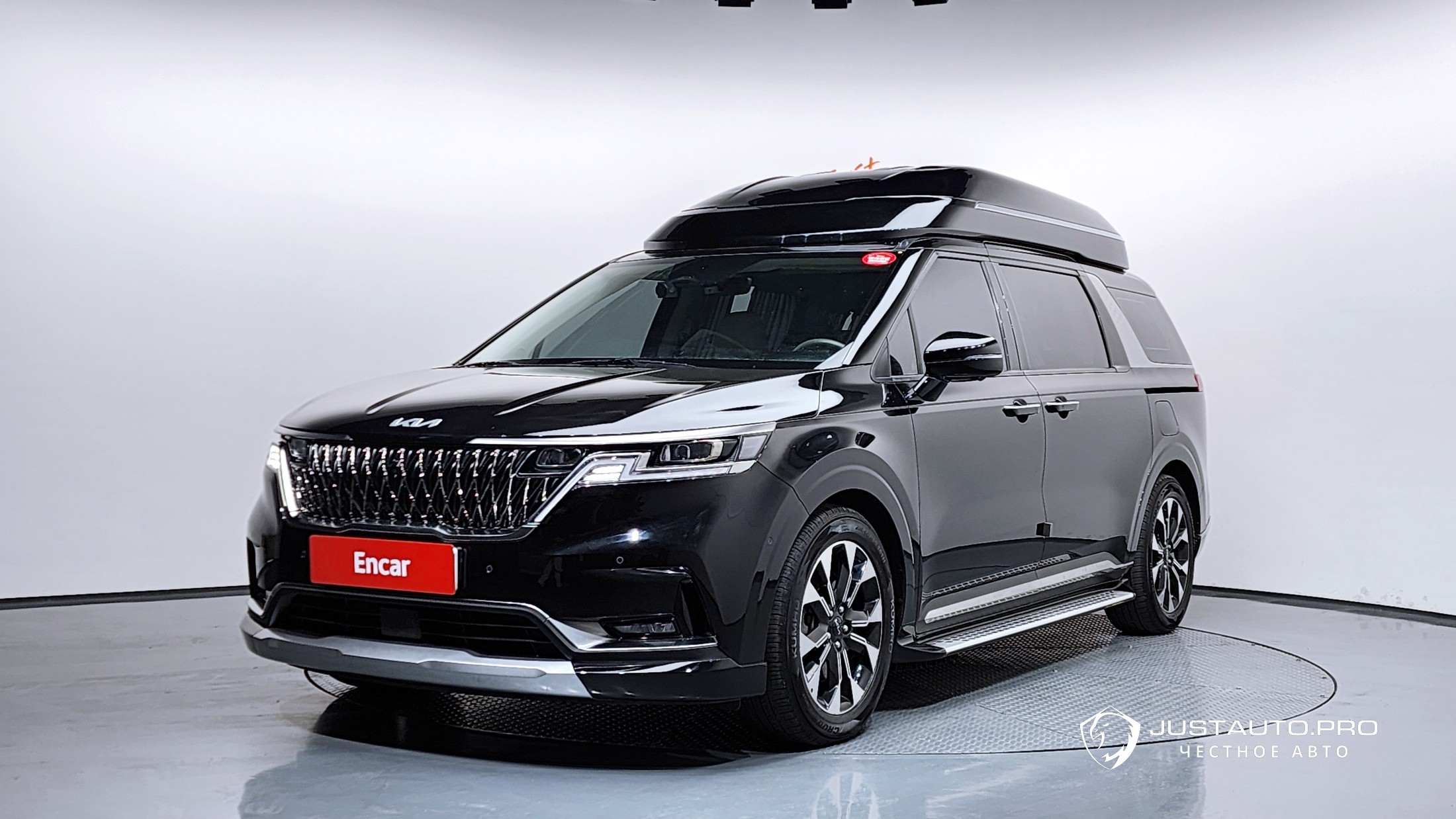Автомобиль Kia Canival