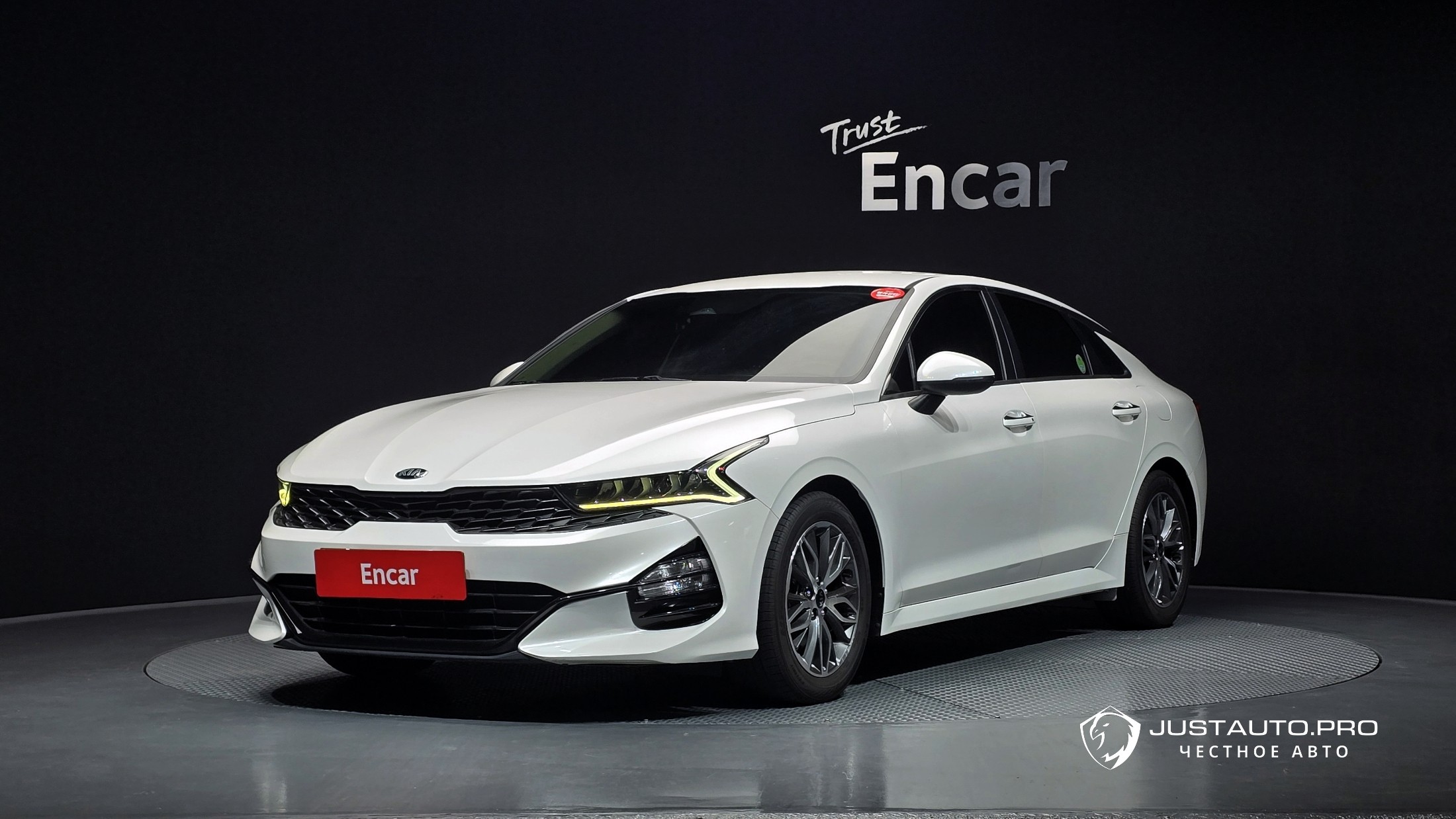 Автомобиль Kia K5
