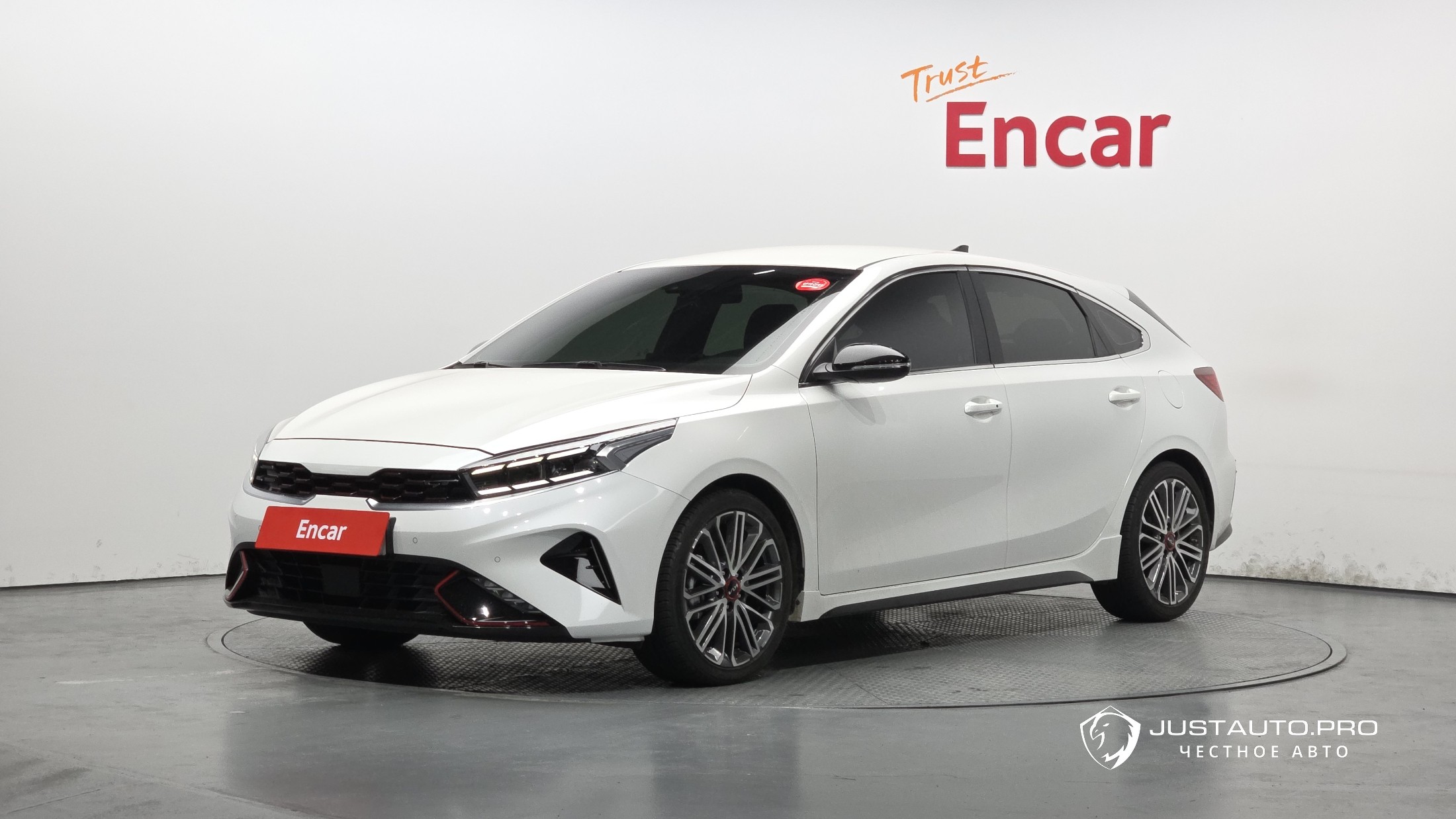 Автомобиль Kia K3