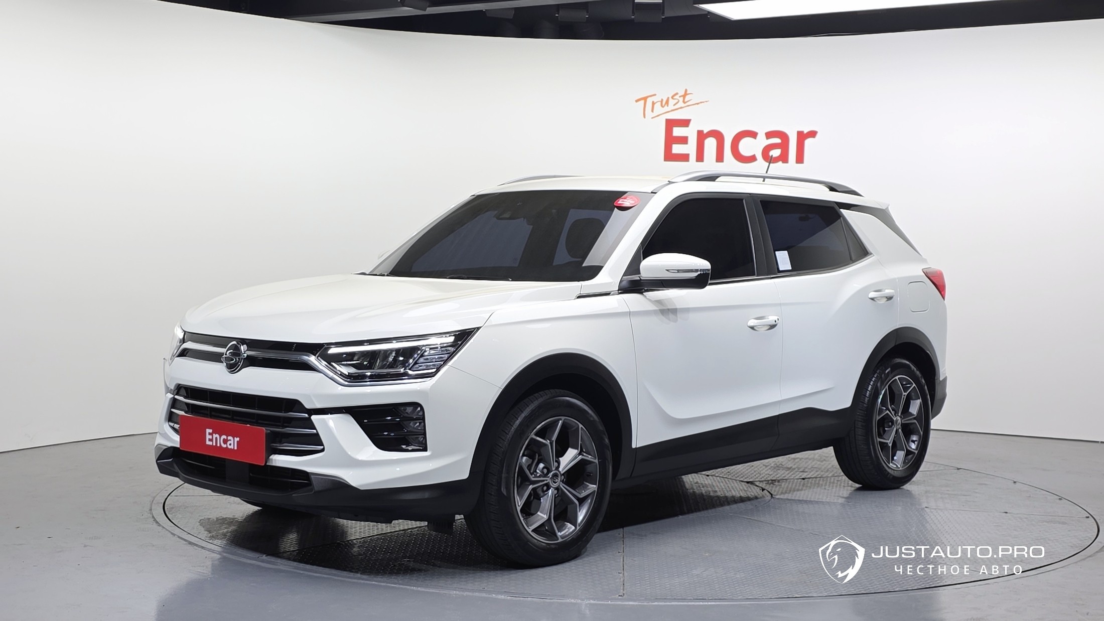 Автомобиль KG_Mobility_Ssangyong KORANDO