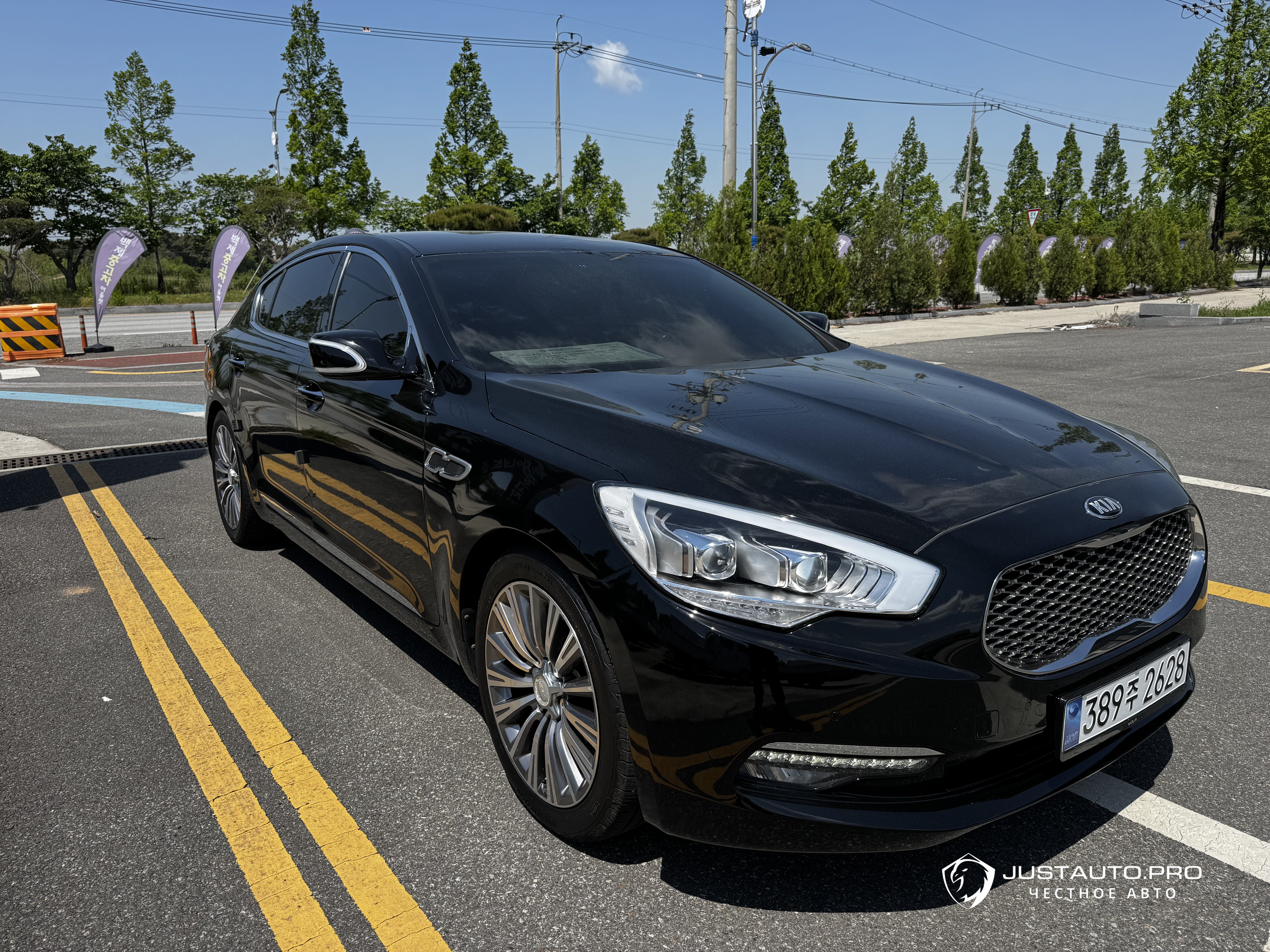Автомобиль Kia K9