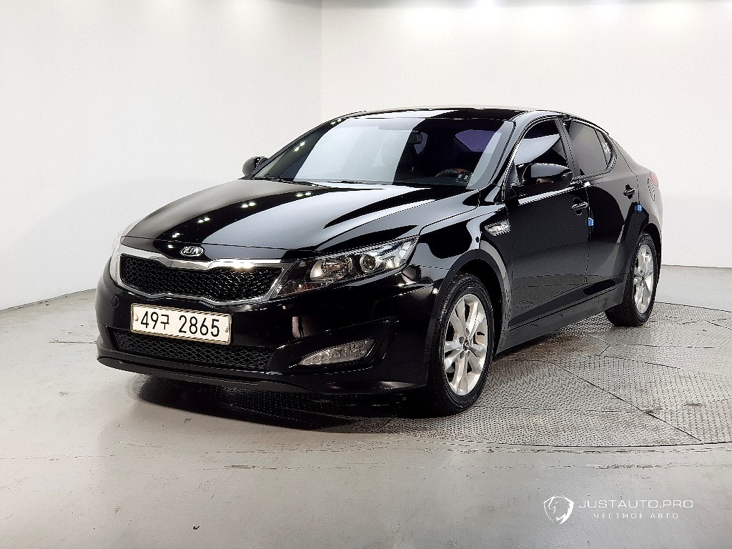 Автомобиль Kia K5