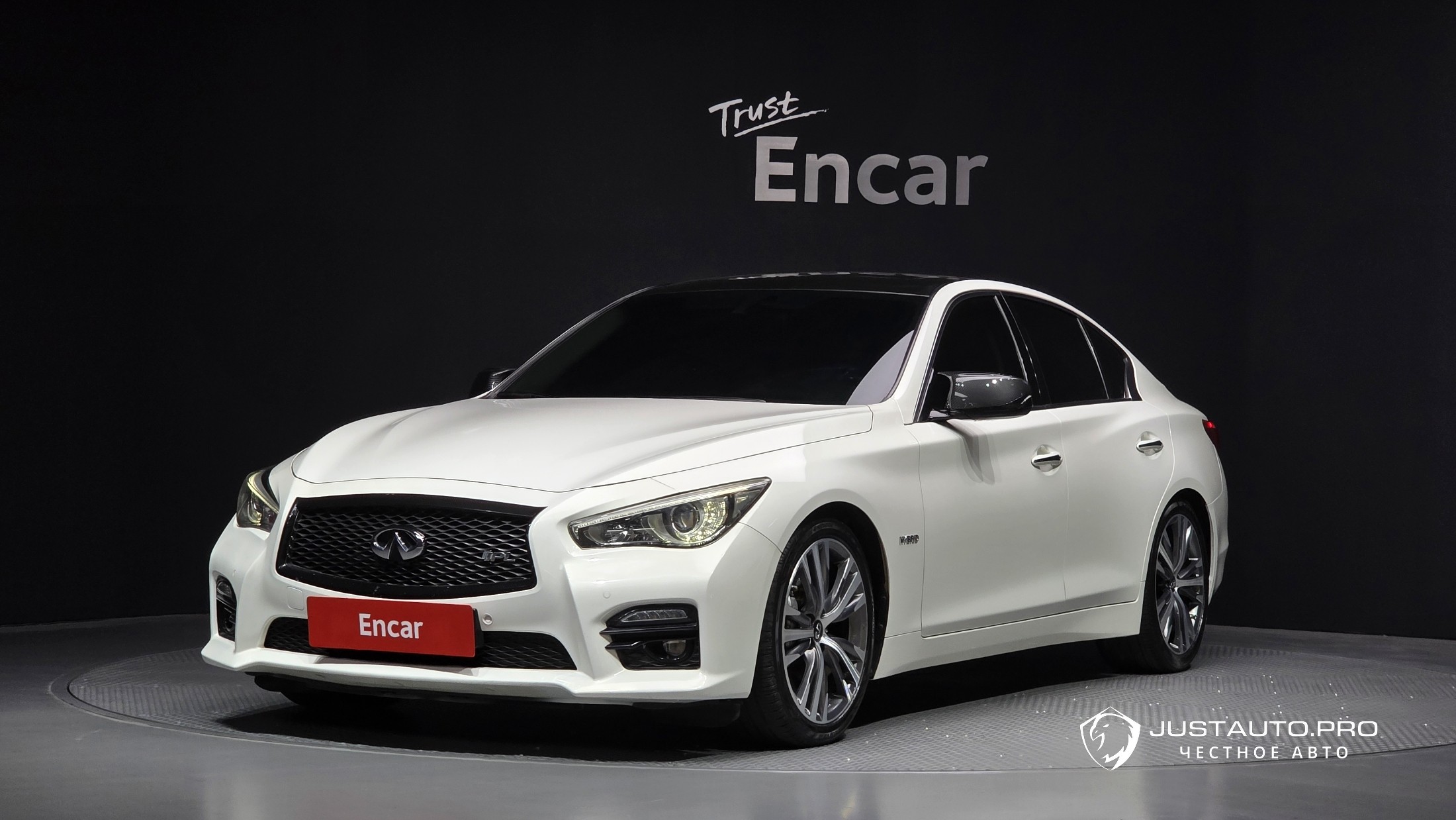 Автомобиль Infiniti Q50