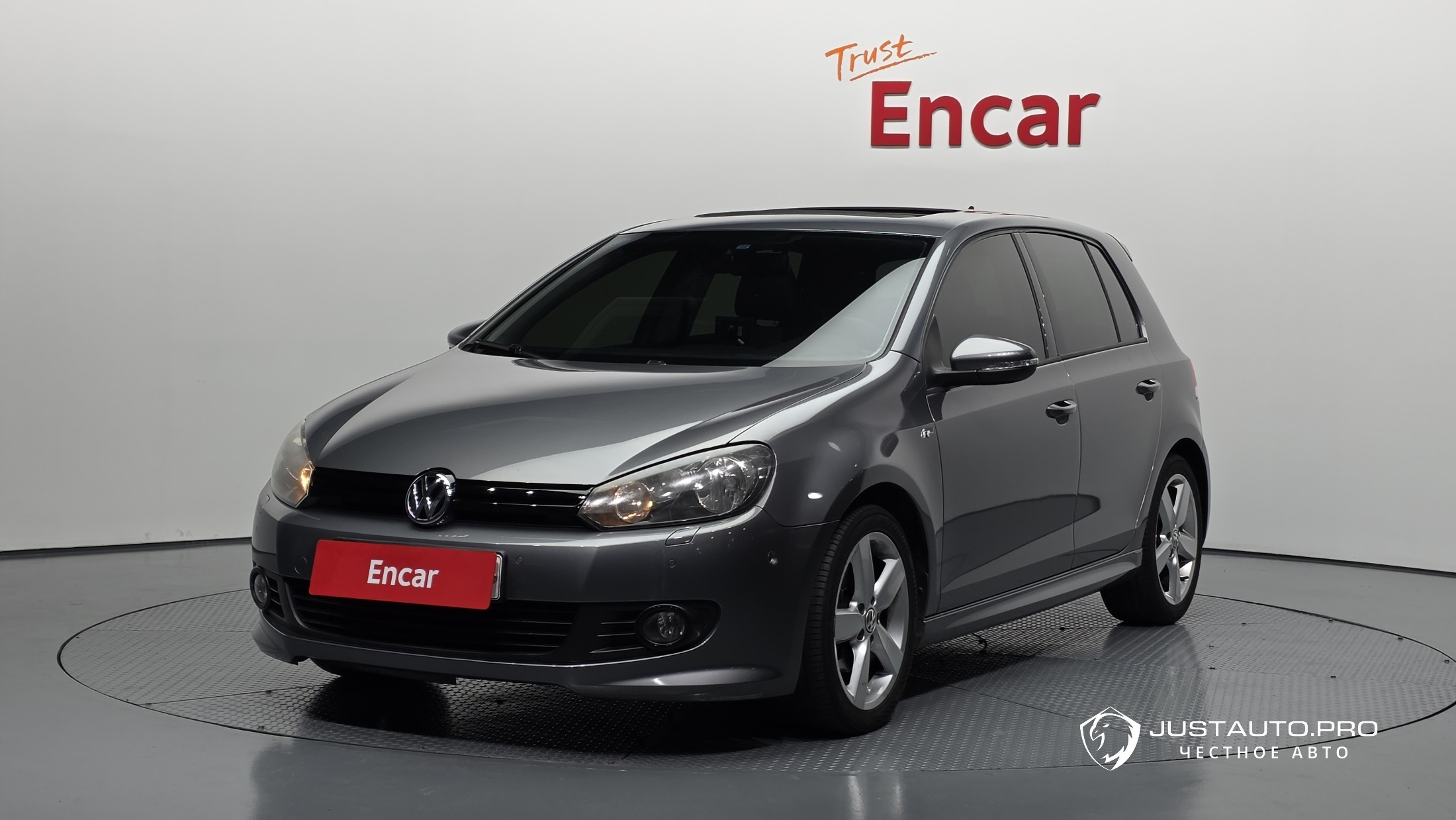 Автомобиль Volkswagen Golf