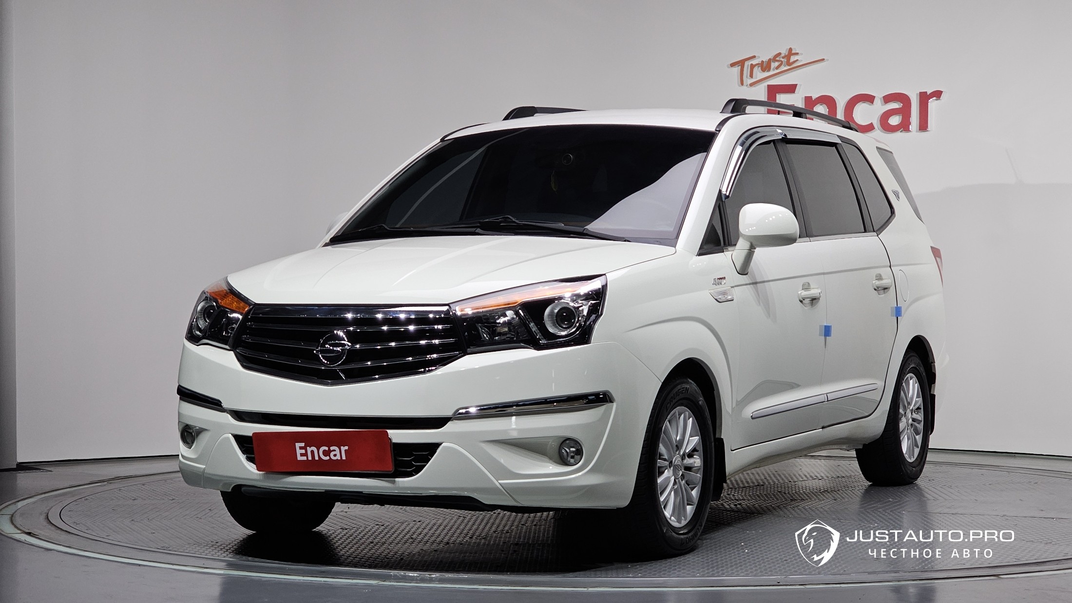 Автомобиль KG_Mobility_Ssangyong KORANDO