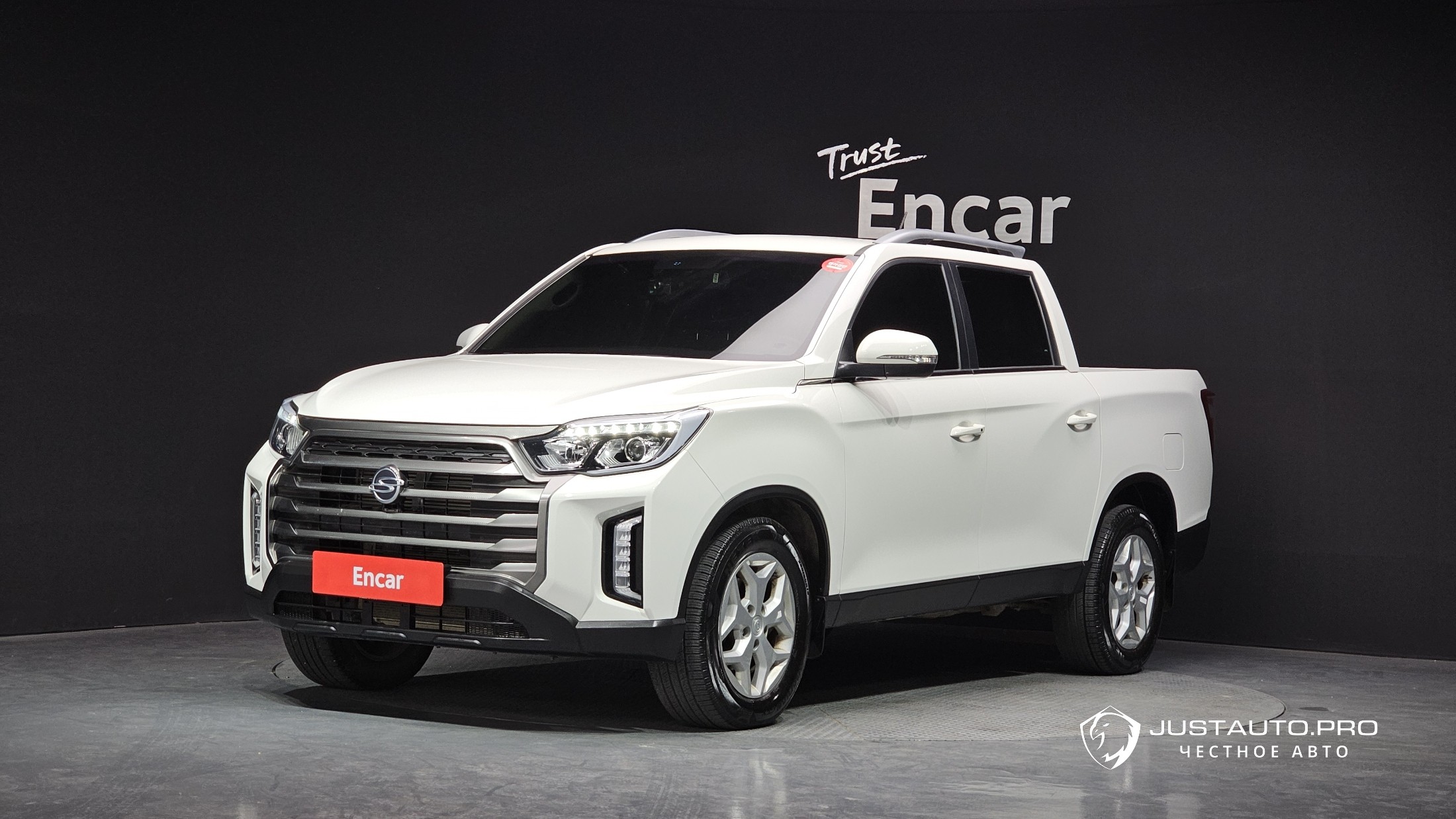 Автомобиль KG_Mobility_Ssangyong Rexton