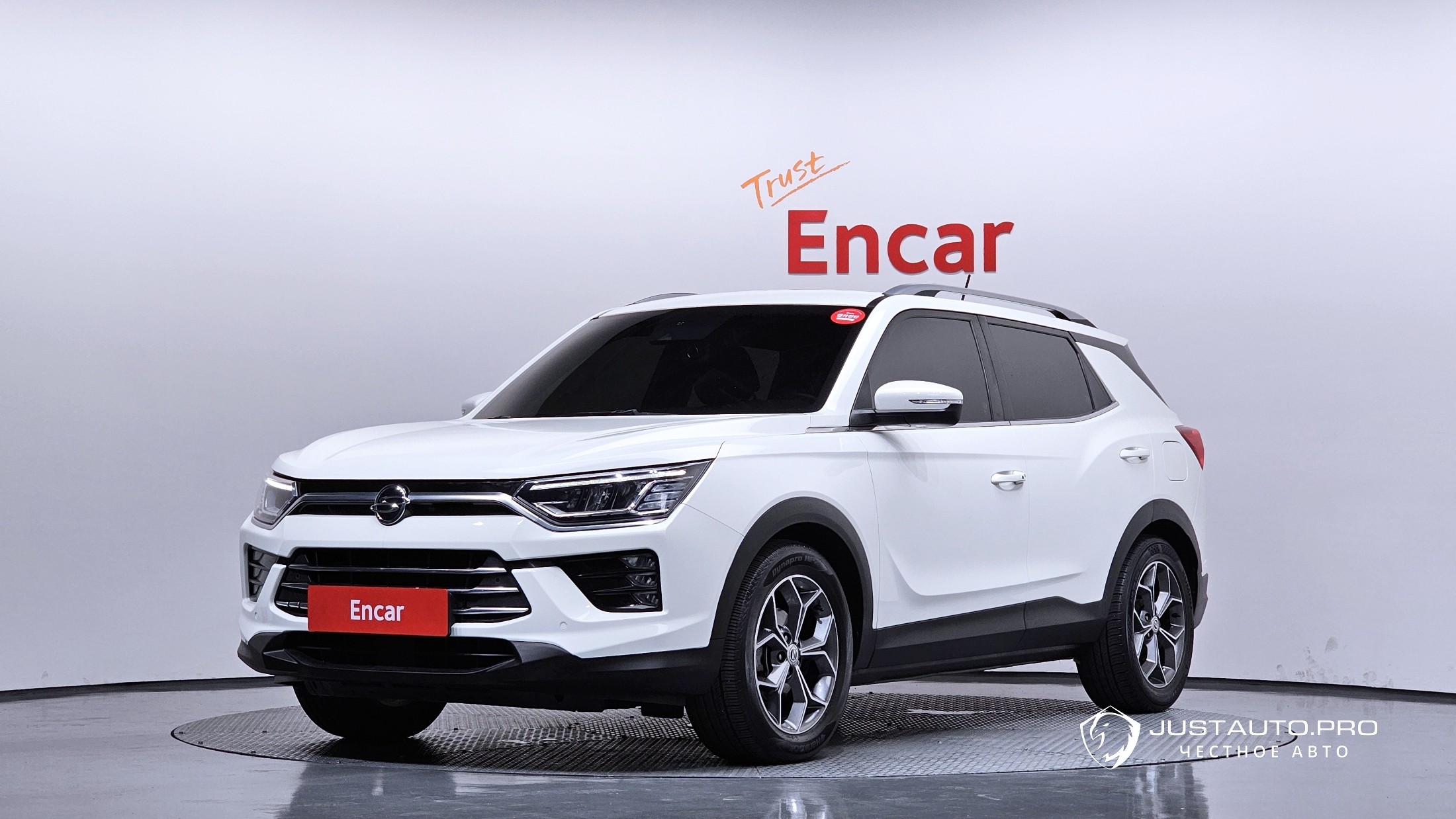 Автомобиль KG_Mobility_Ssangyong KORANDO