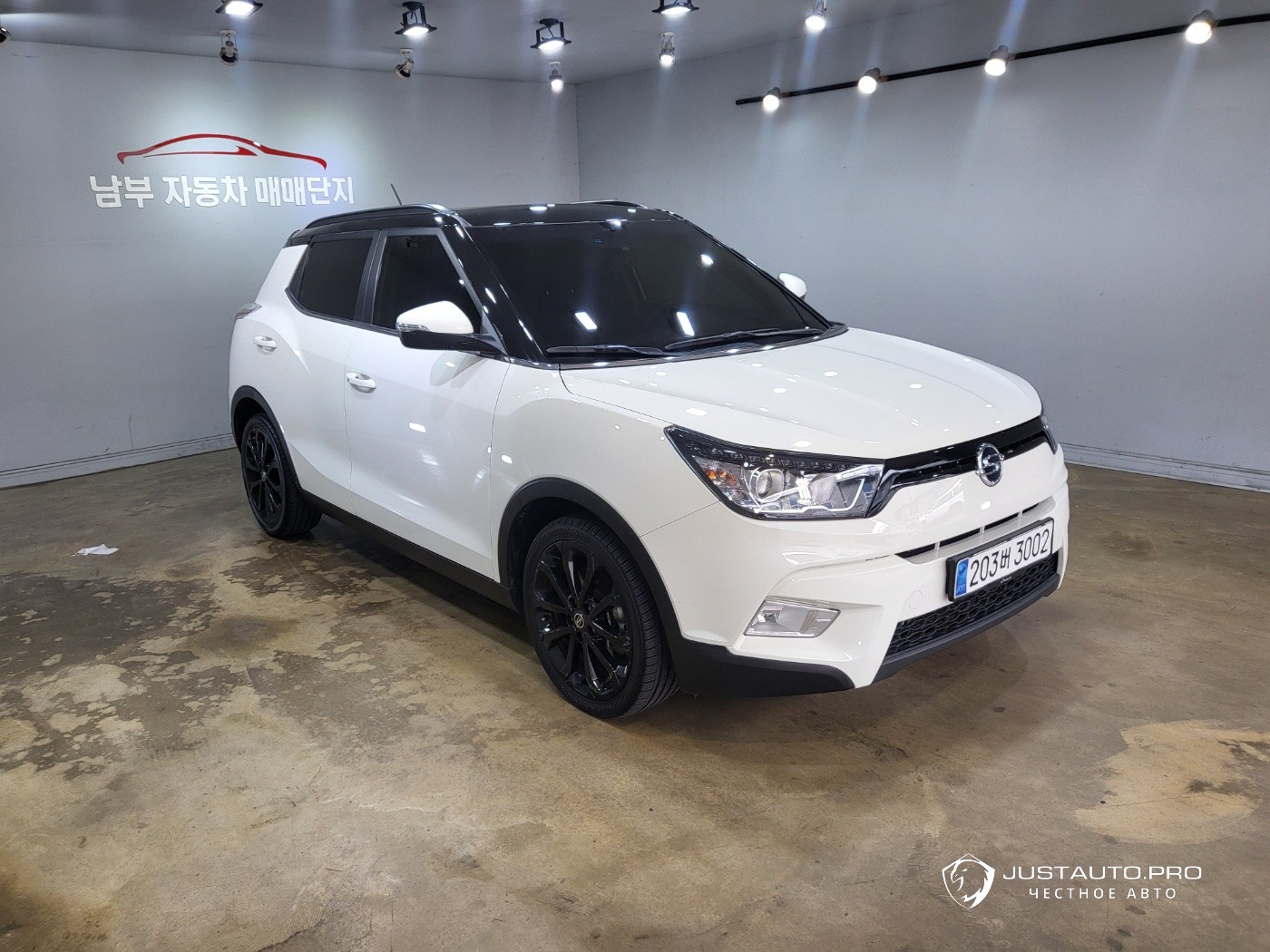 Автомобиль KG_Mobility_Ssangyong TIBOLI