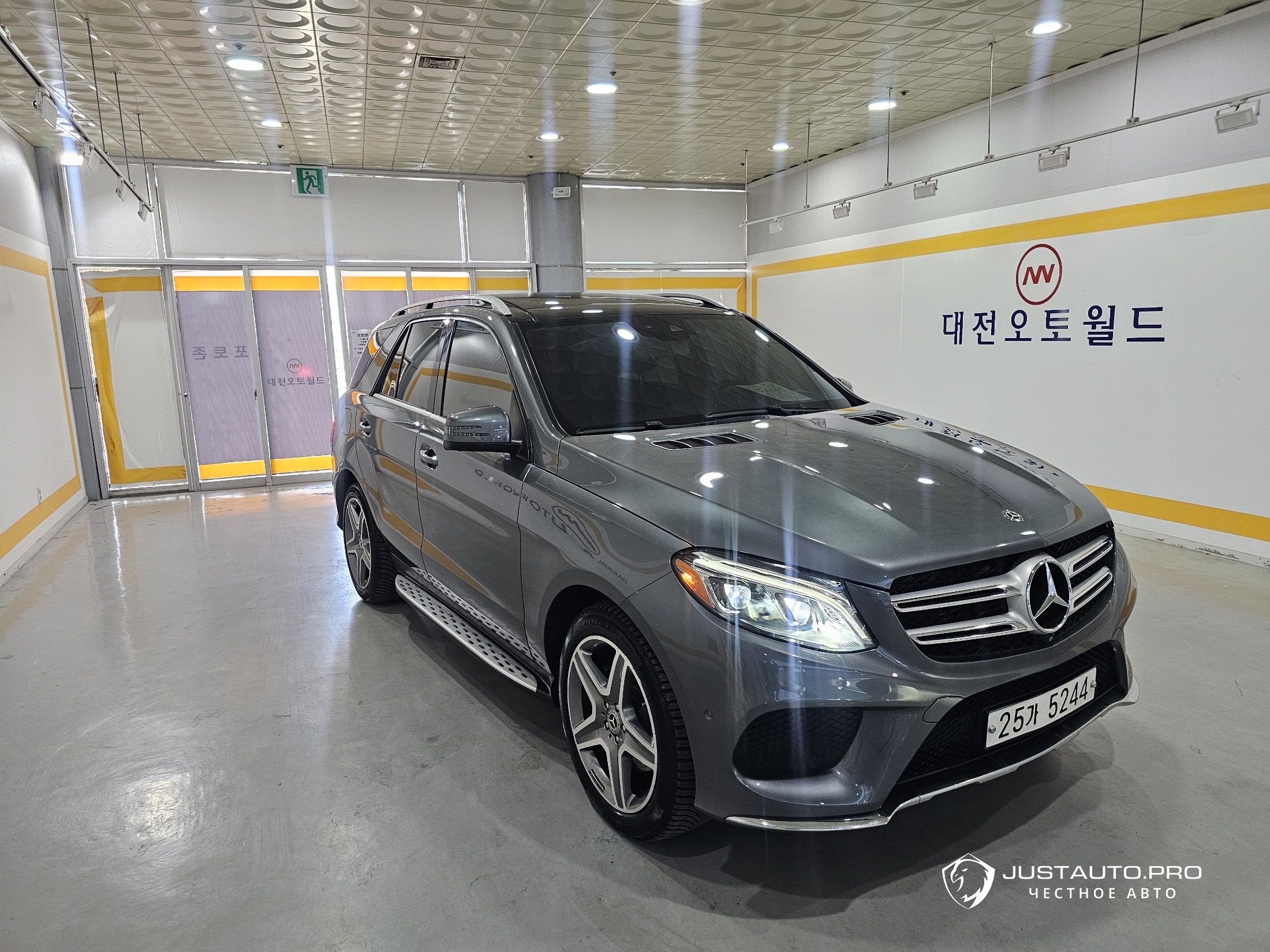 Автомобиль Mercedes-Benz GLE-Class